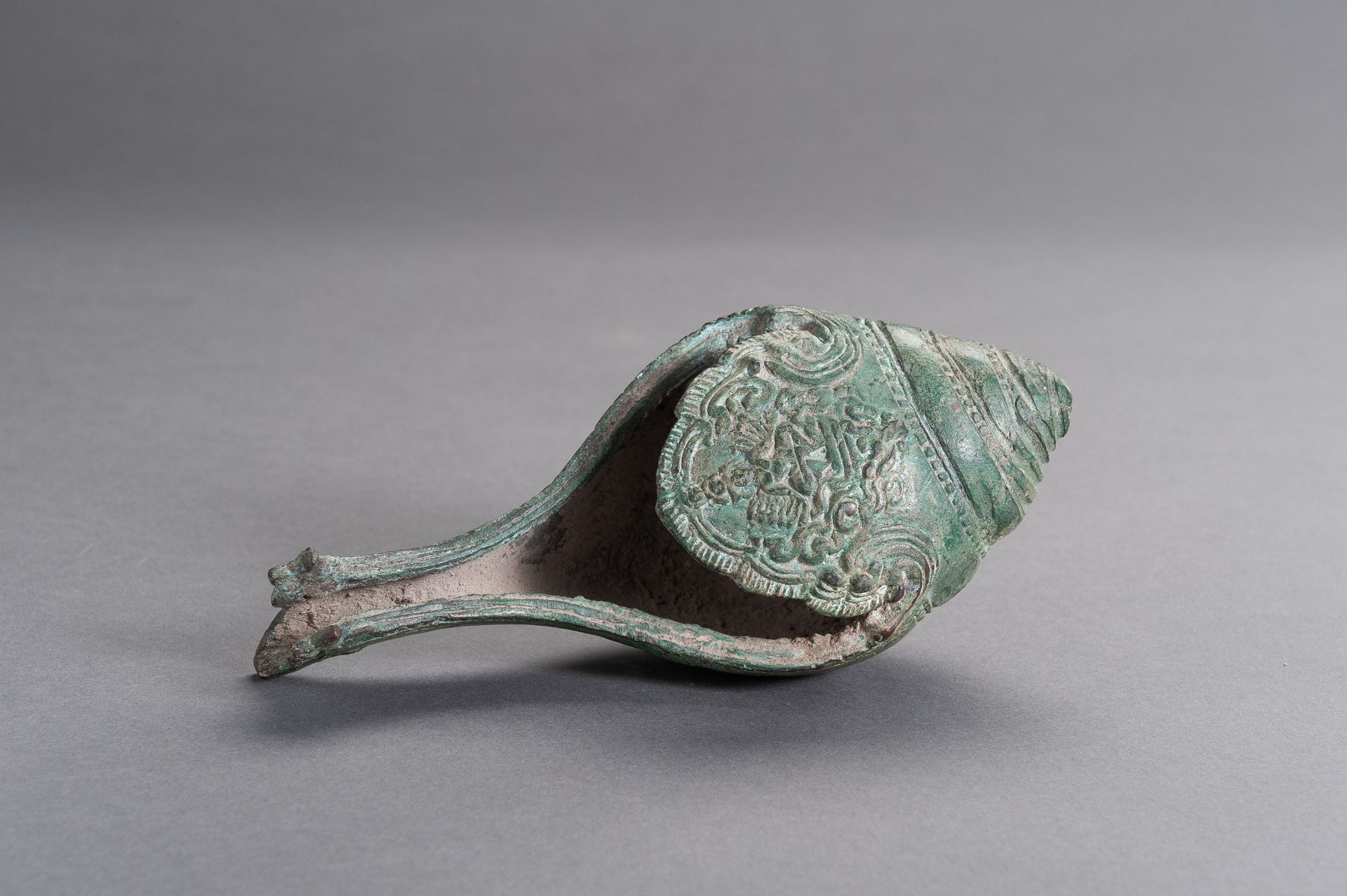 A BRONZE KHMER CONCH SHELL - Image 3 of 12