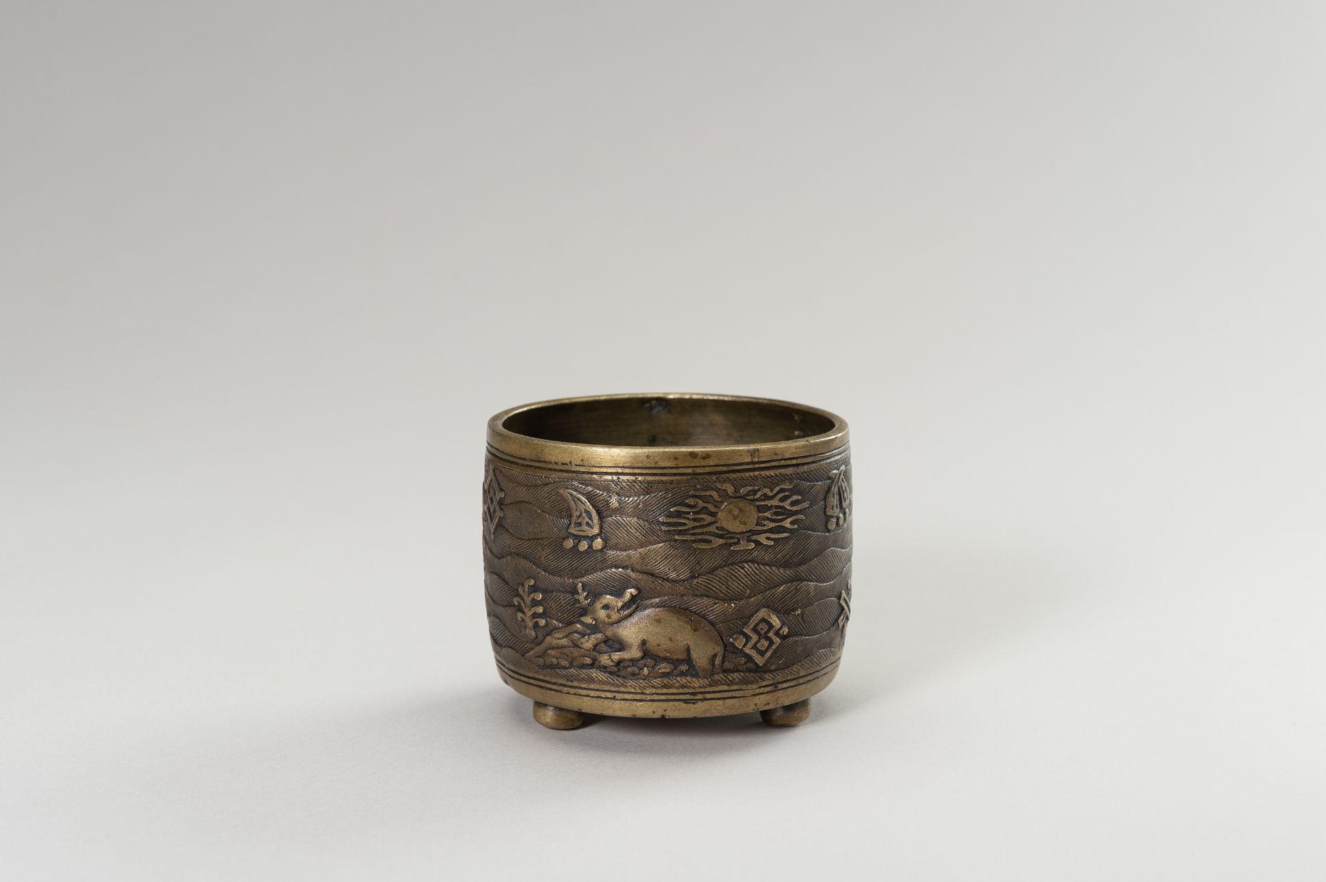 A BRONZE 'DEER' CENSER - Image 3 of 8