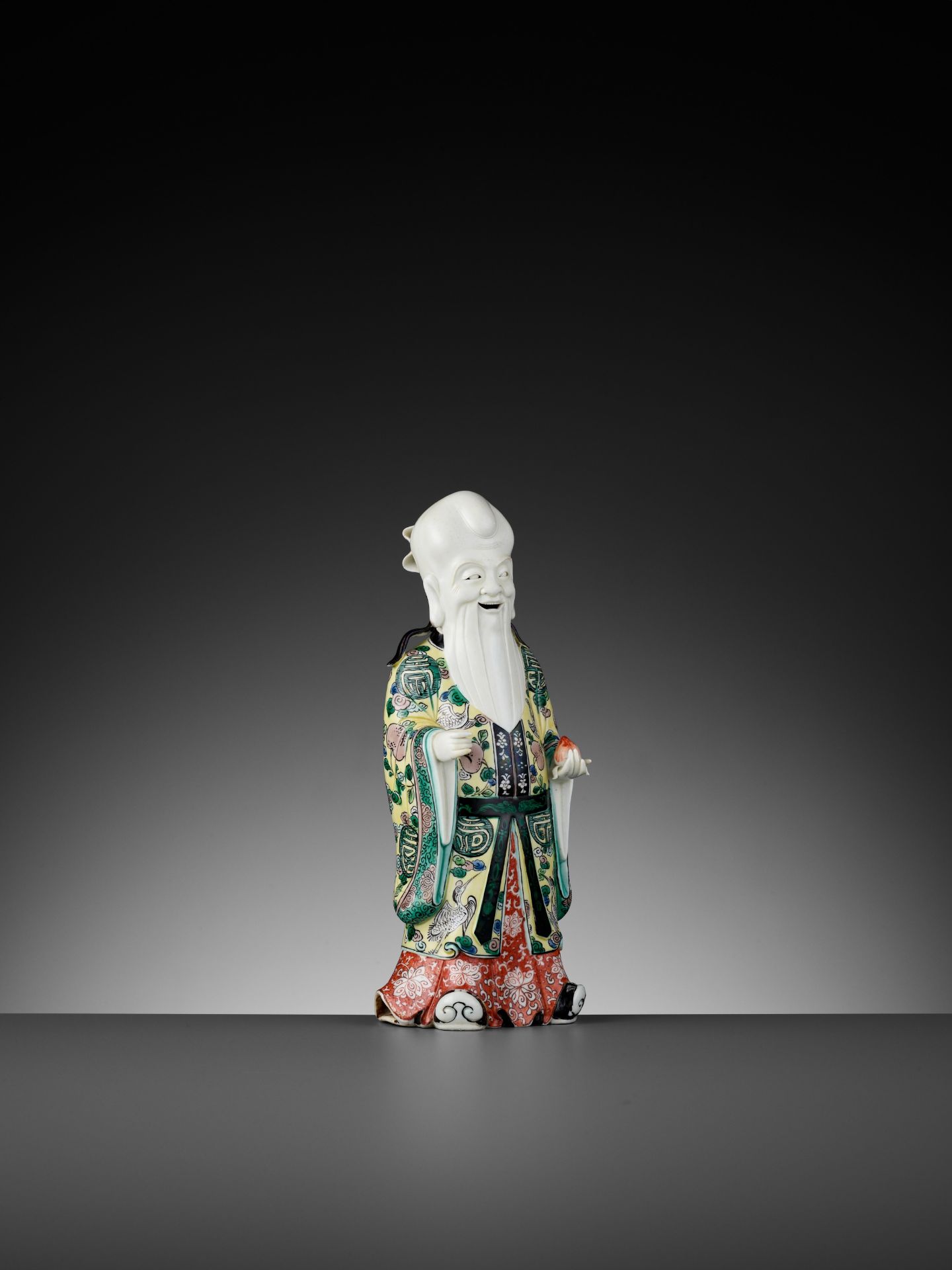 A FAMILLE VERTE BISCUIT FIGURE OF SHOULAO, QING DYNASTY - Bild 9 aus 10