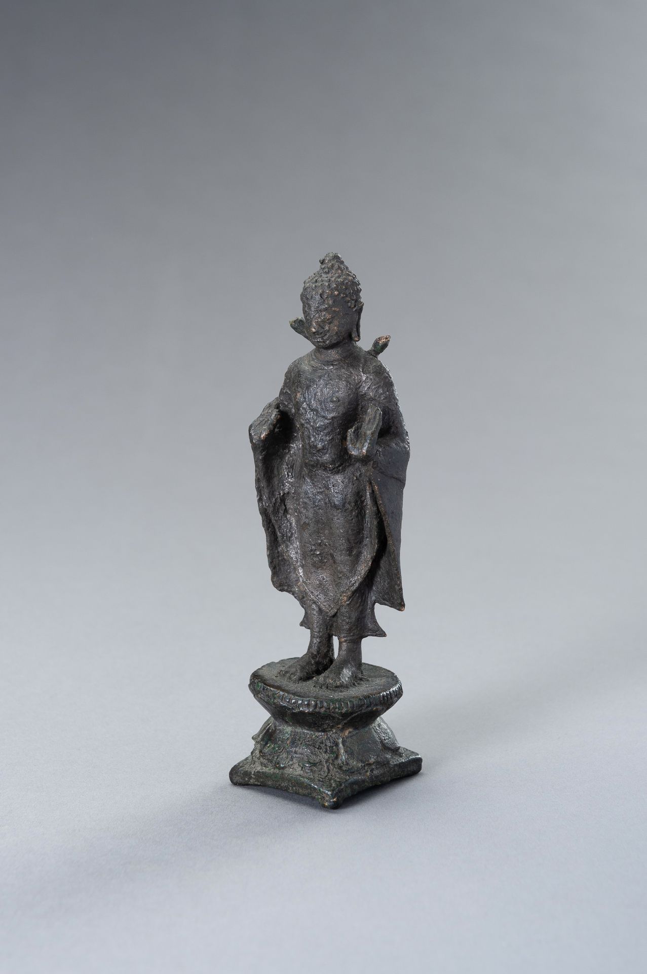 A BRONZE FIGURE OF BUDDHA, MON-DVARAVATI - Image 3 of 11