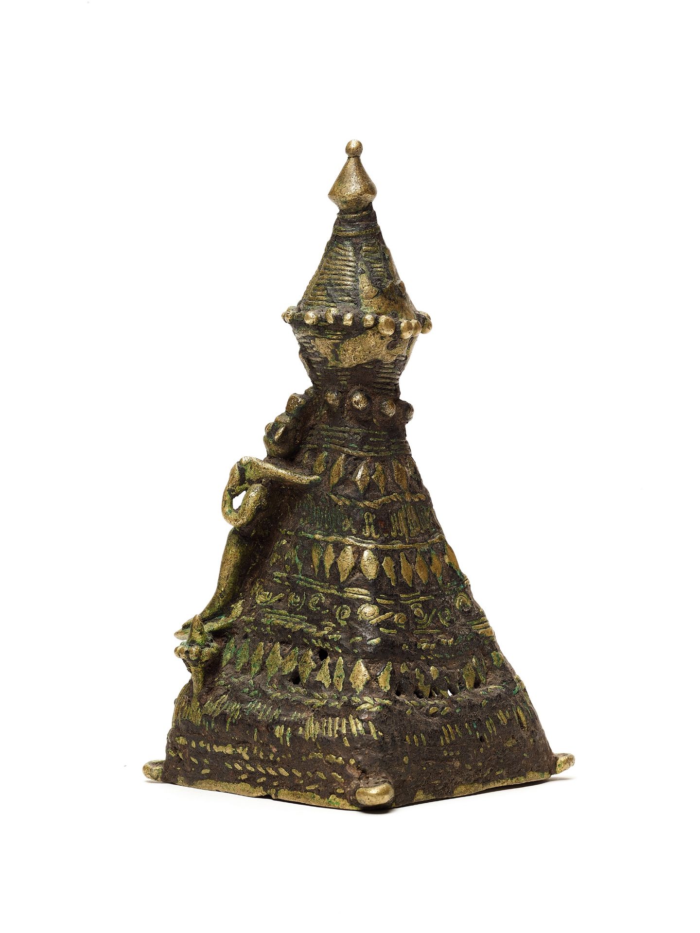 A BASTAR BRONZE OF PYRAMID WITH FIGURES - Bild 3 aus 4