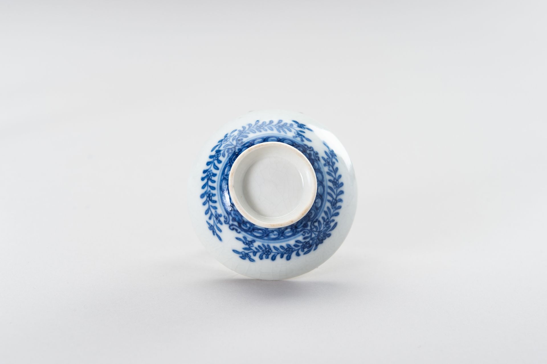 THREE 'BLEU DE HUE' PORCELAIN MINIATURE DISHES - Bild 6 aus 8