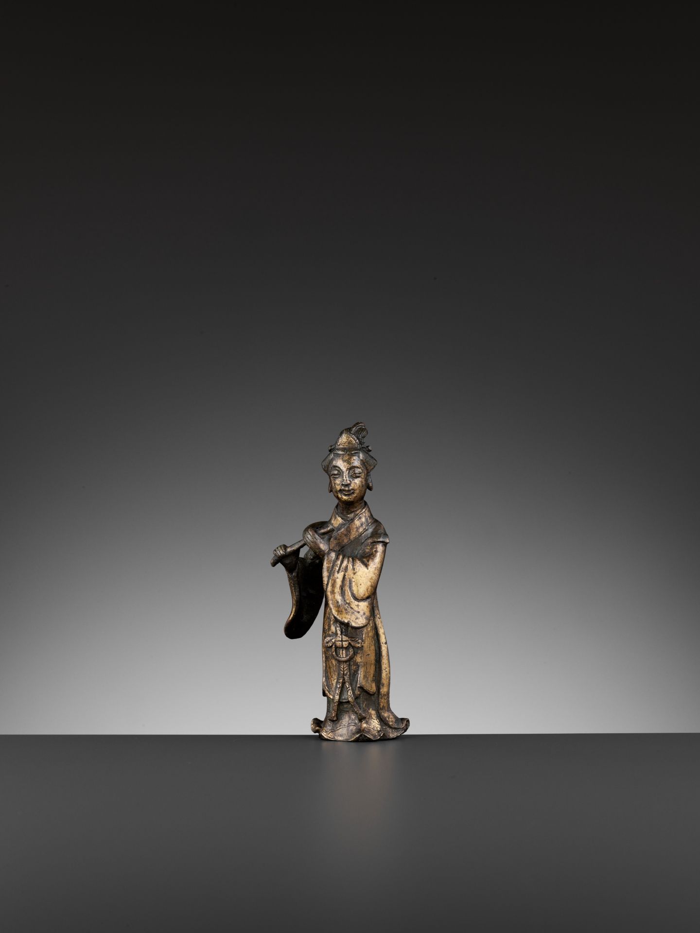 A PARCEL-GILT BRONZE FIGURE OF A FLUTIST, SONG TO MING DYNASTY - Image 2 of 11