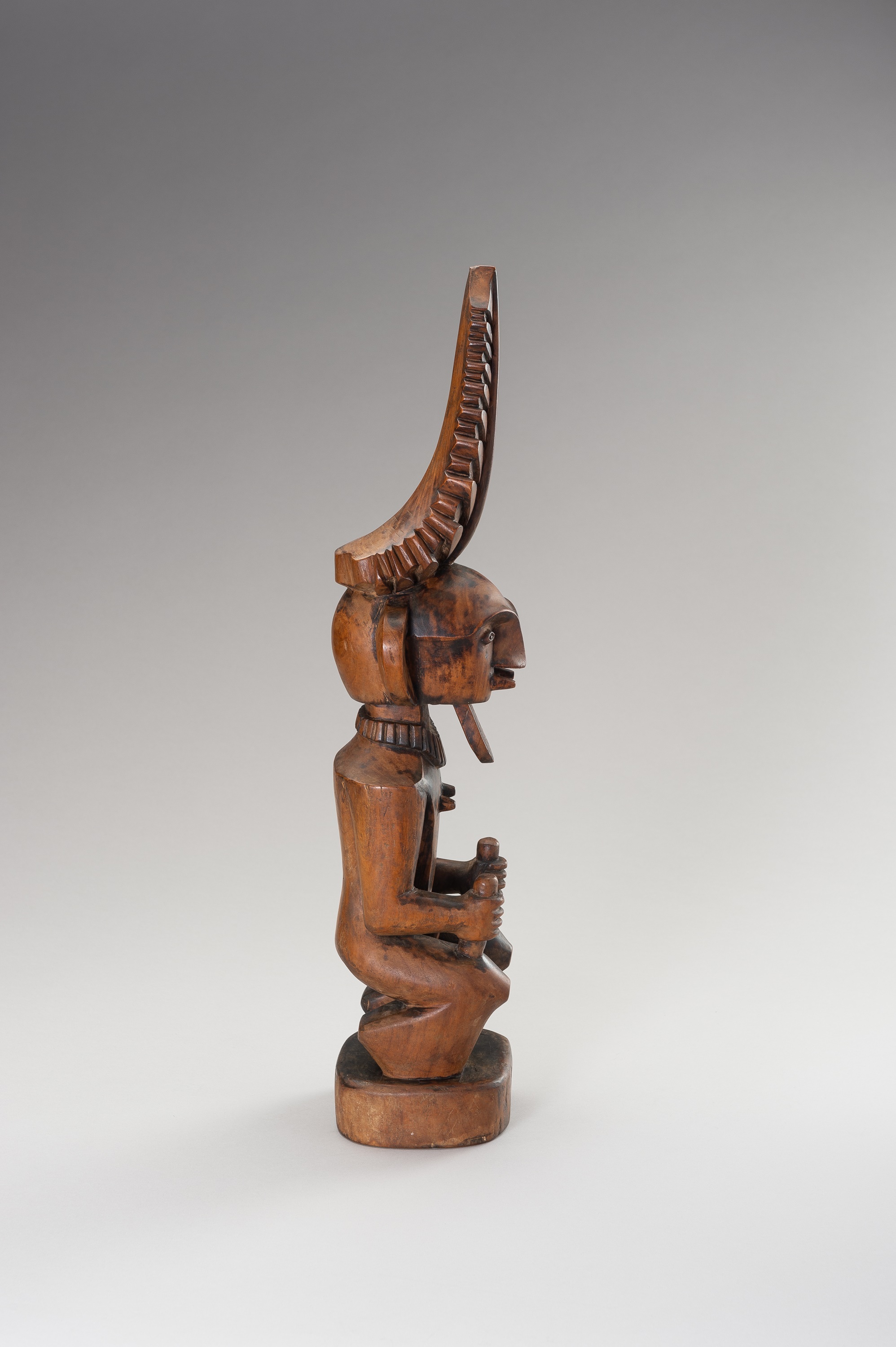 A WOOD FIGURE OF A MALE ANCESTOR (ADU ZATUA) - Image 10 of 12