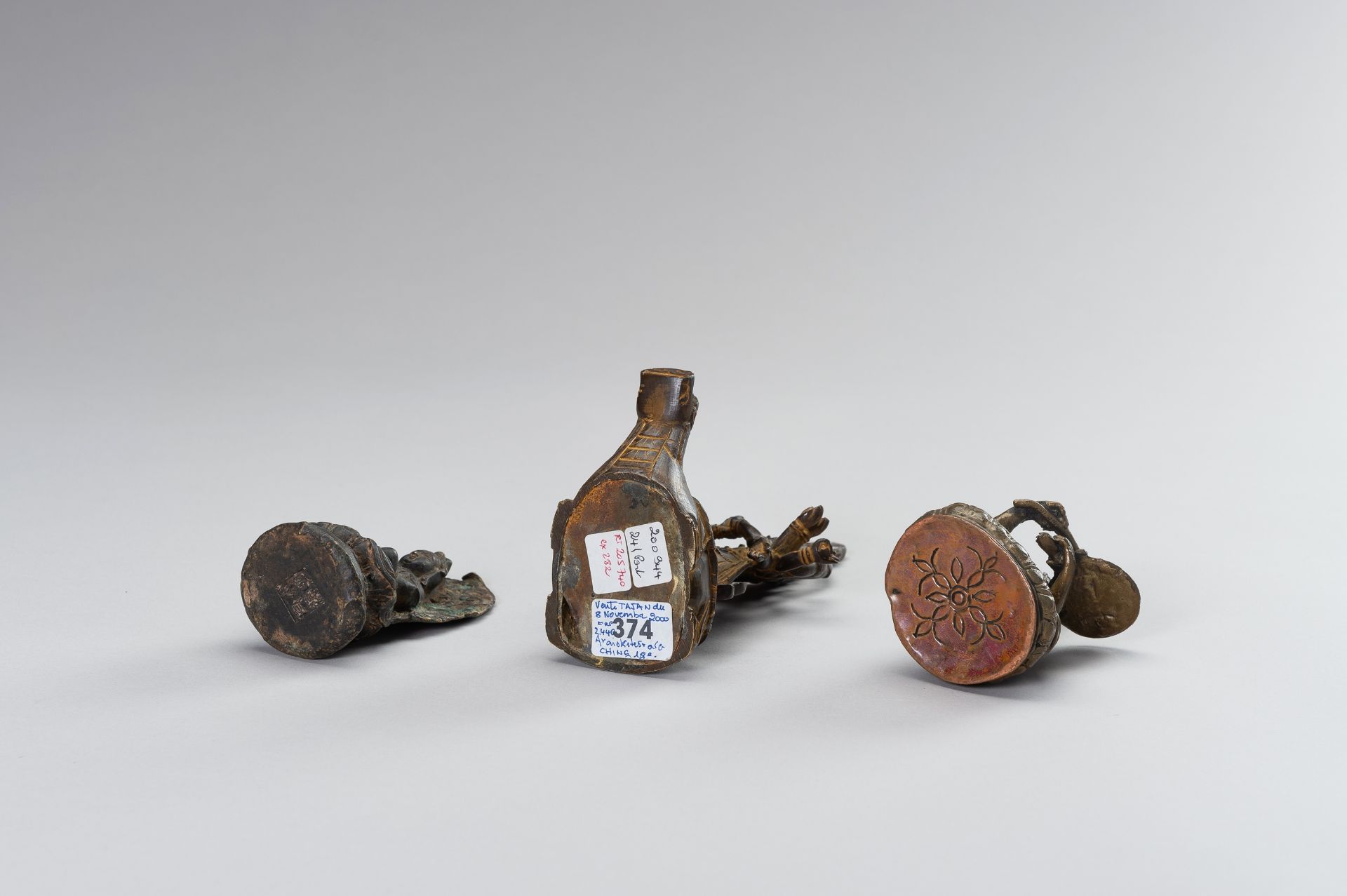 A GROUP OF THREE BRONZE FIGURES - Image 11 of 12