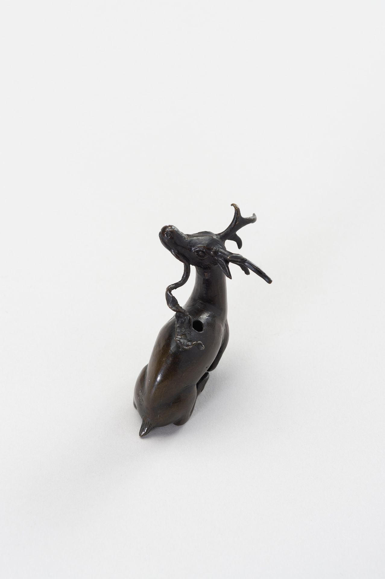 A CHINESE BRONZE WATER DROPPER IN THE SHAPE OF A STAG - Image 10 of 10
