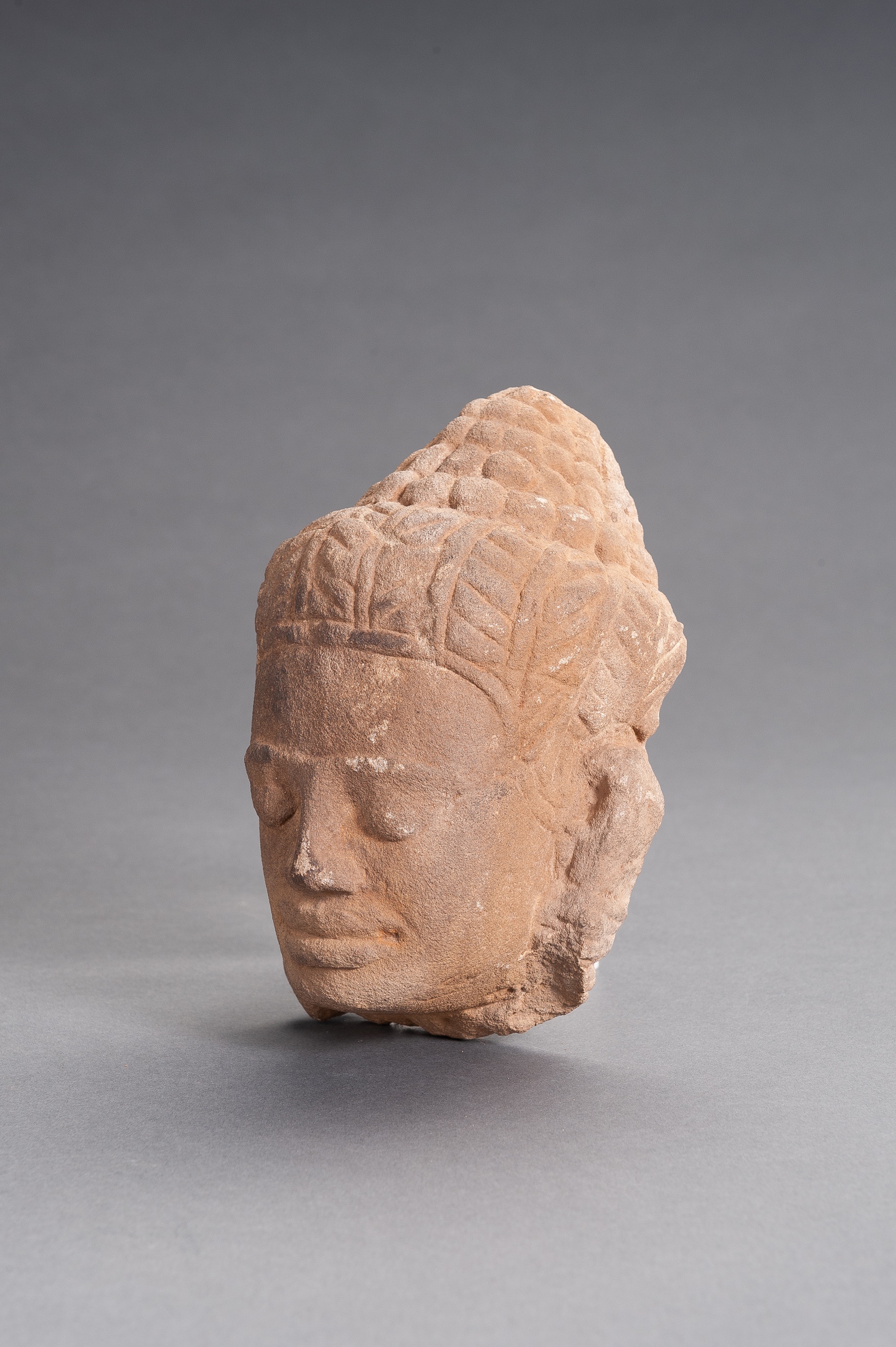 A KHMER SANDSTONE HEAD OF BUDDHA - Image 5 of 8