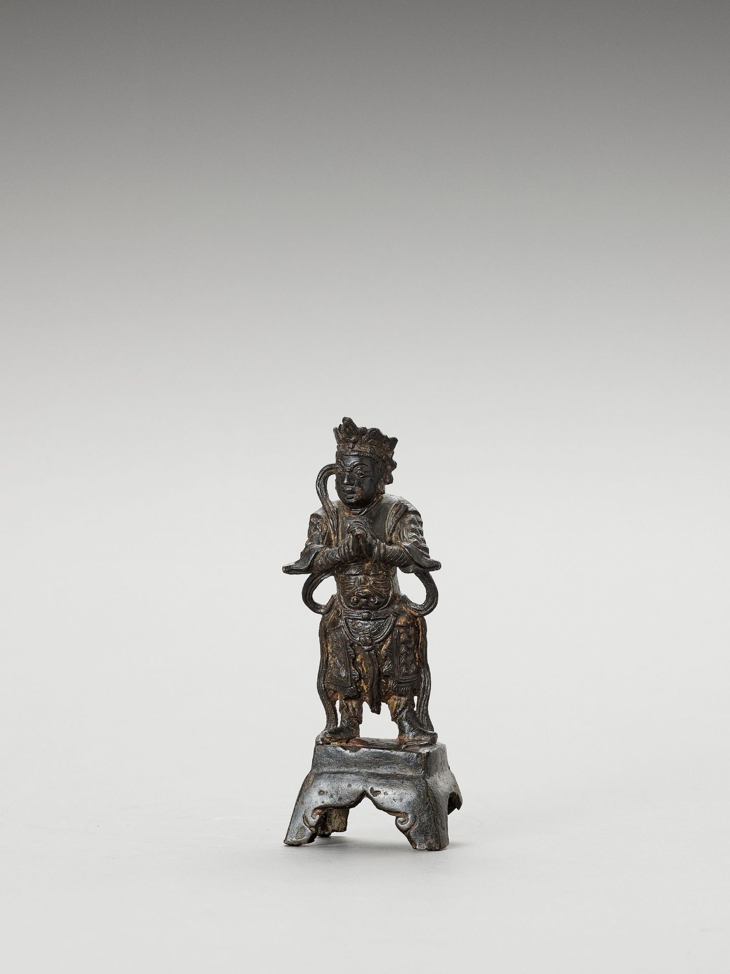 A BRONZE FIGURE OF A GUARDIAN KING, MING - Image 2 of 5