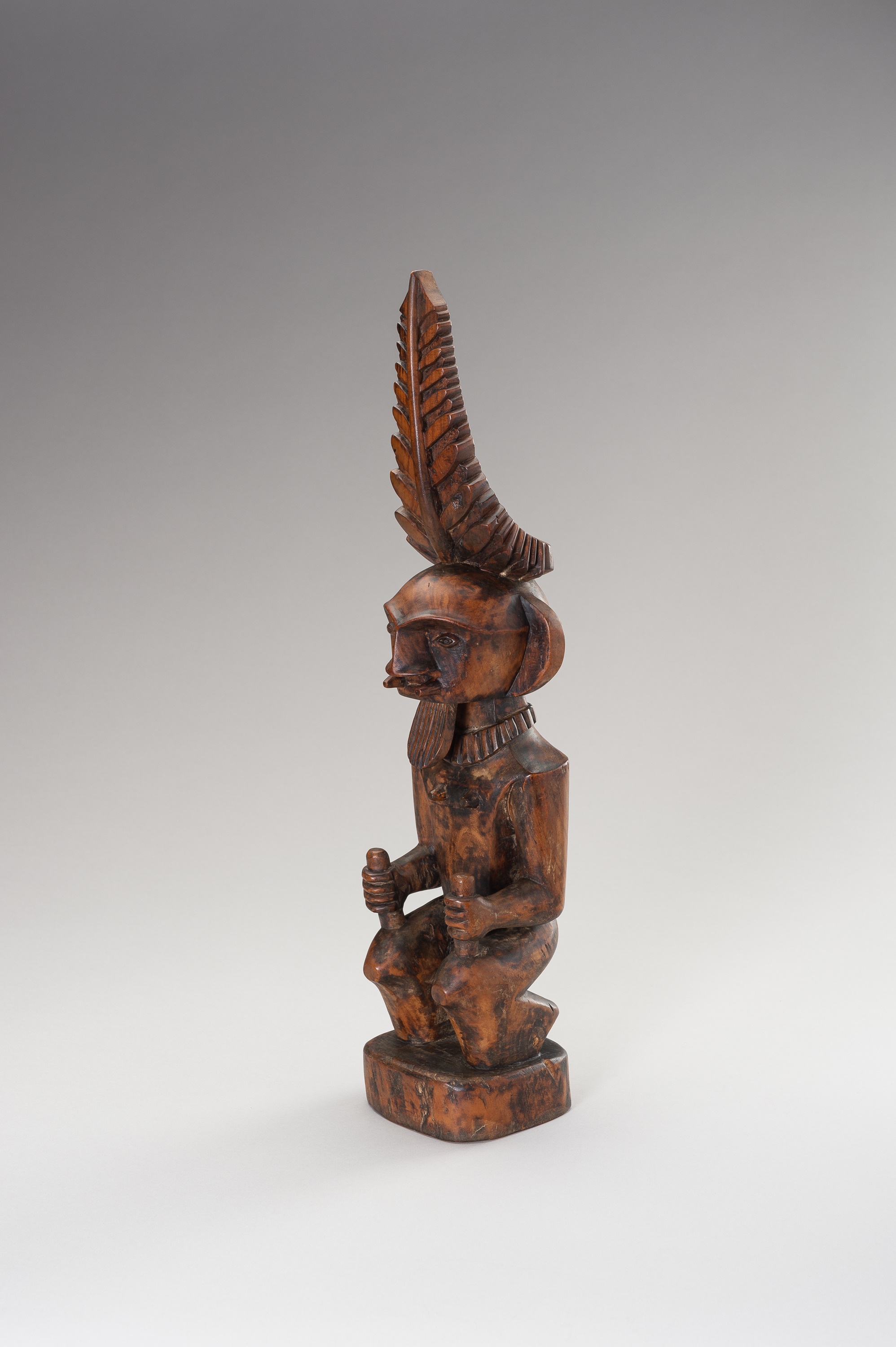 A WOOD FIGURE OF A MALE ANCESTOR (ADU ZATUA) - Image 4 of 12