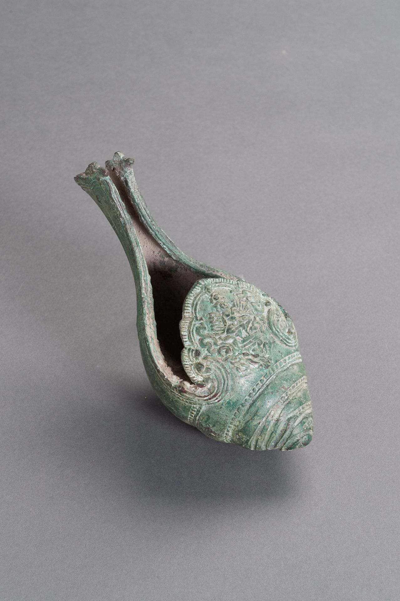 A BRONZE KHMER CONCH SHELL - Image 6 of 12