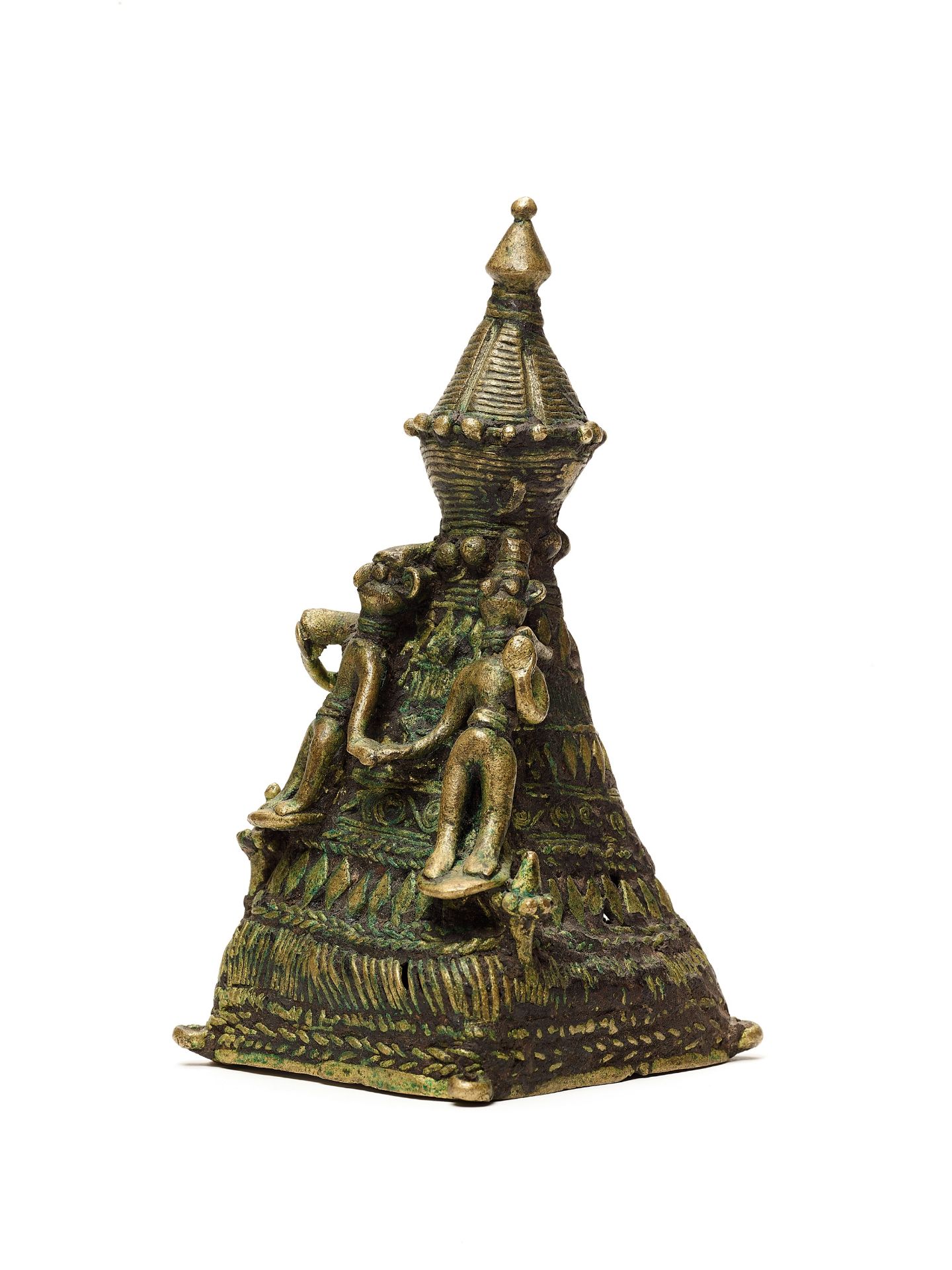 A BASTAR BRONZE OF PYRAMID WITH FIGURES - Bild 2 aus 4