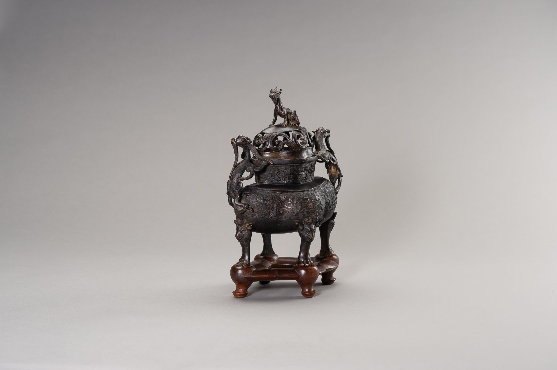 AN ARCHAISTIC BRONZE CENSER WITH QILINS - Image 3 of 11