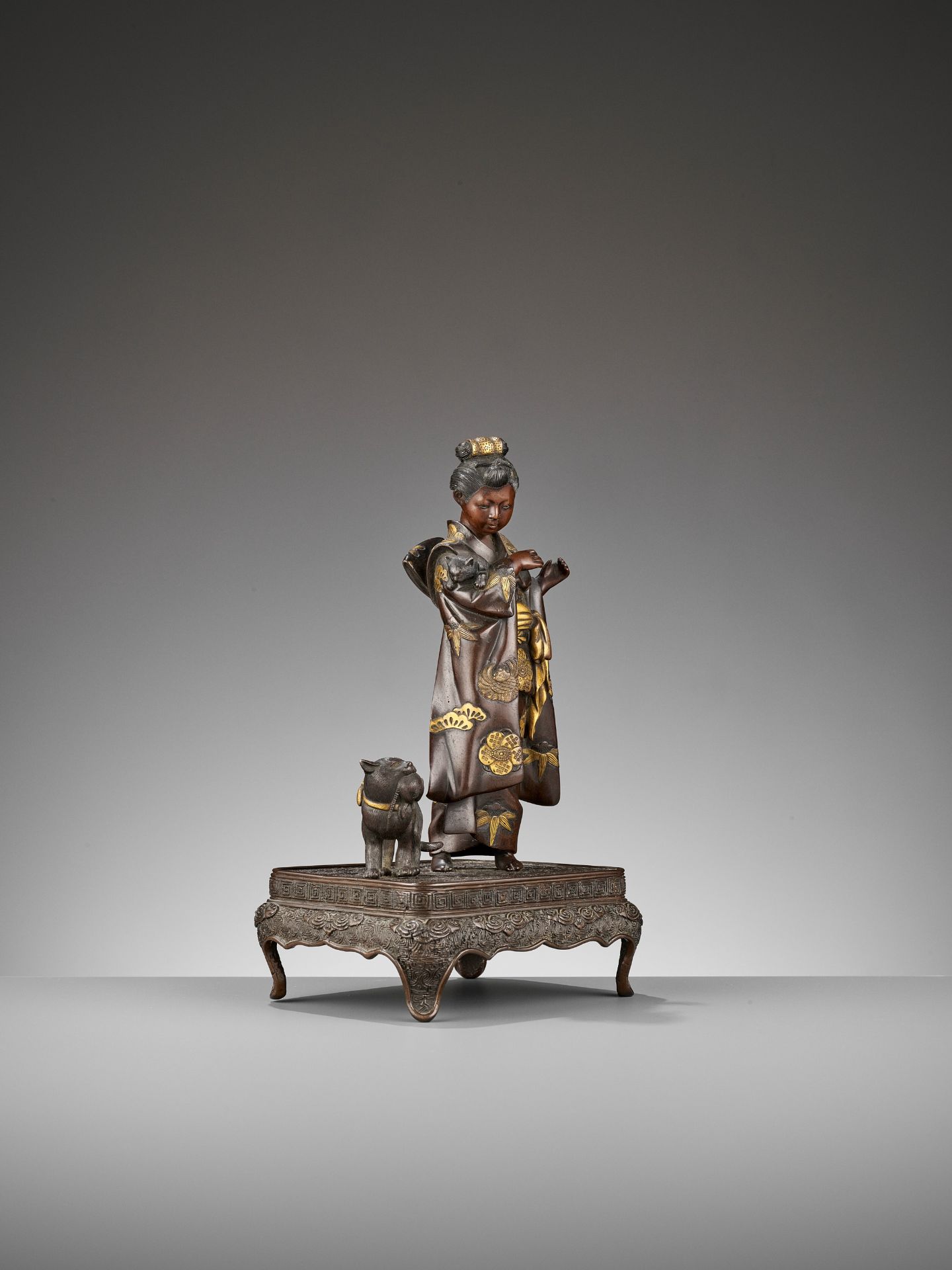 MIYAO: A RARE GOLD-INLAID BRONZE OKIMONO OF A LADY WITH CATS - Image 11 of 14