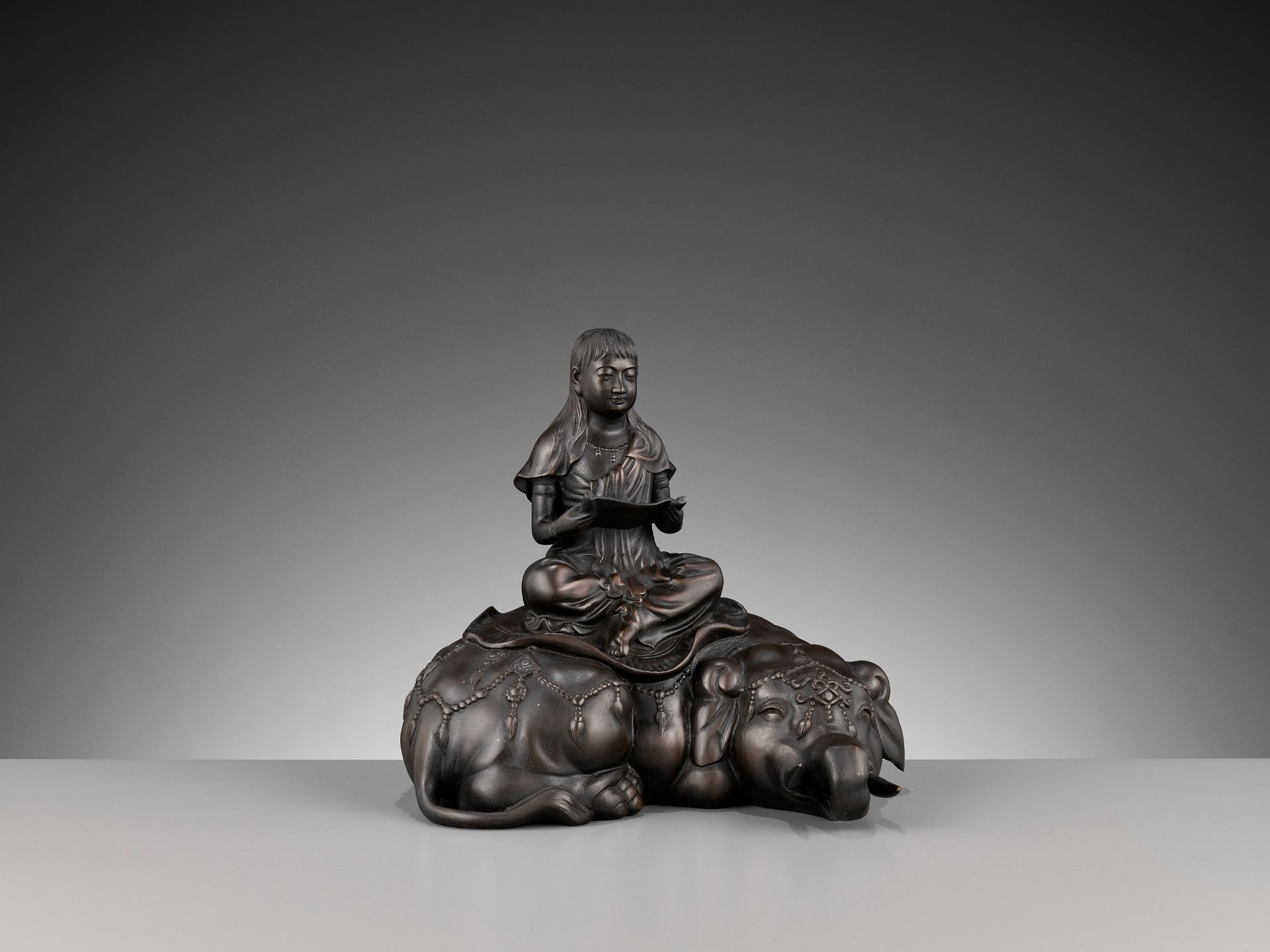 SHIUN: A FINE BRONZE OKIMONO OF FUGEN BOSATSU SEATED ON AN ELEPHANT - Image 4 of 10
