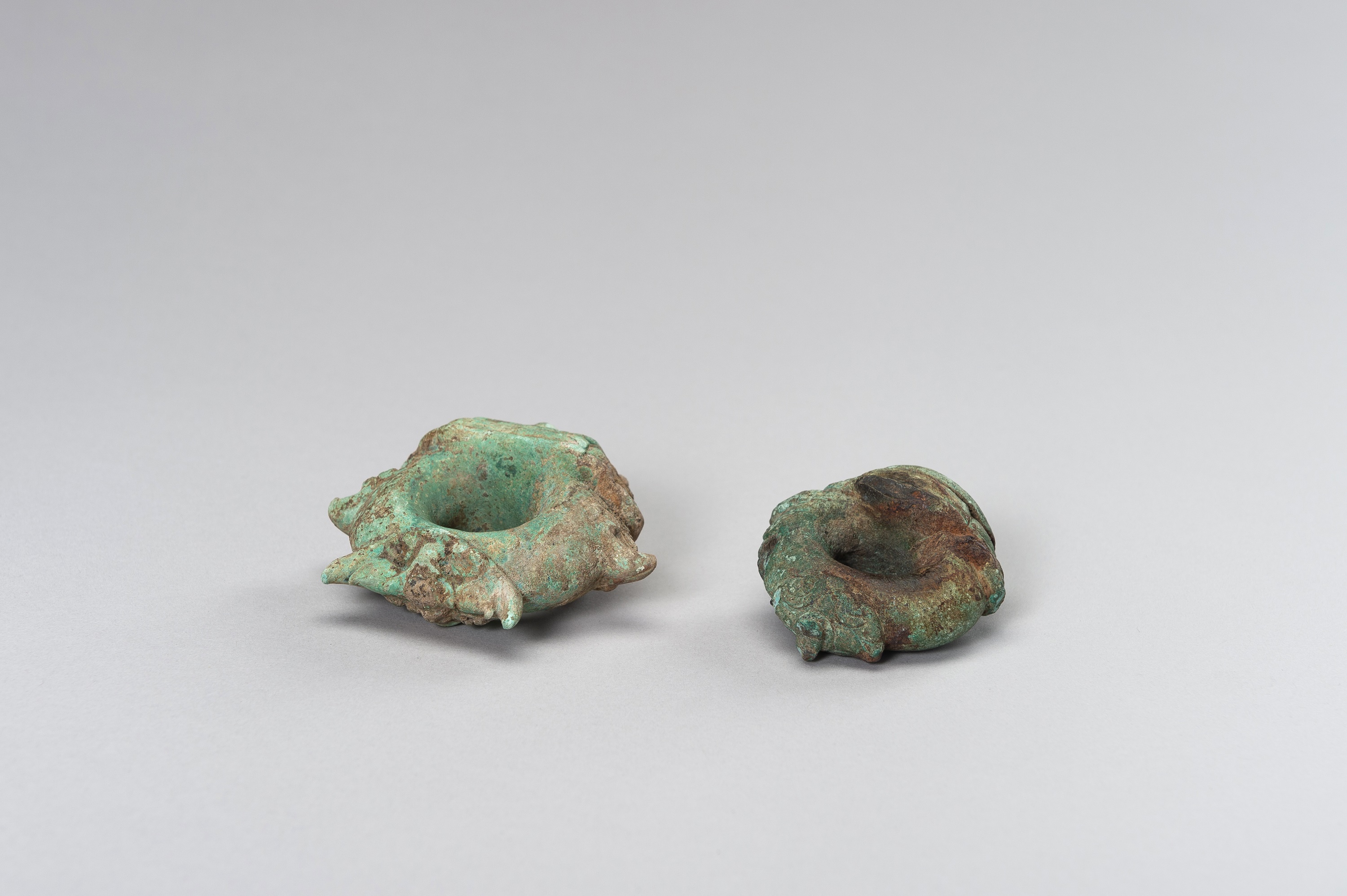 TWO BRONZE PENDANTS, ANGKOR PERIOD - Image 7 of 9