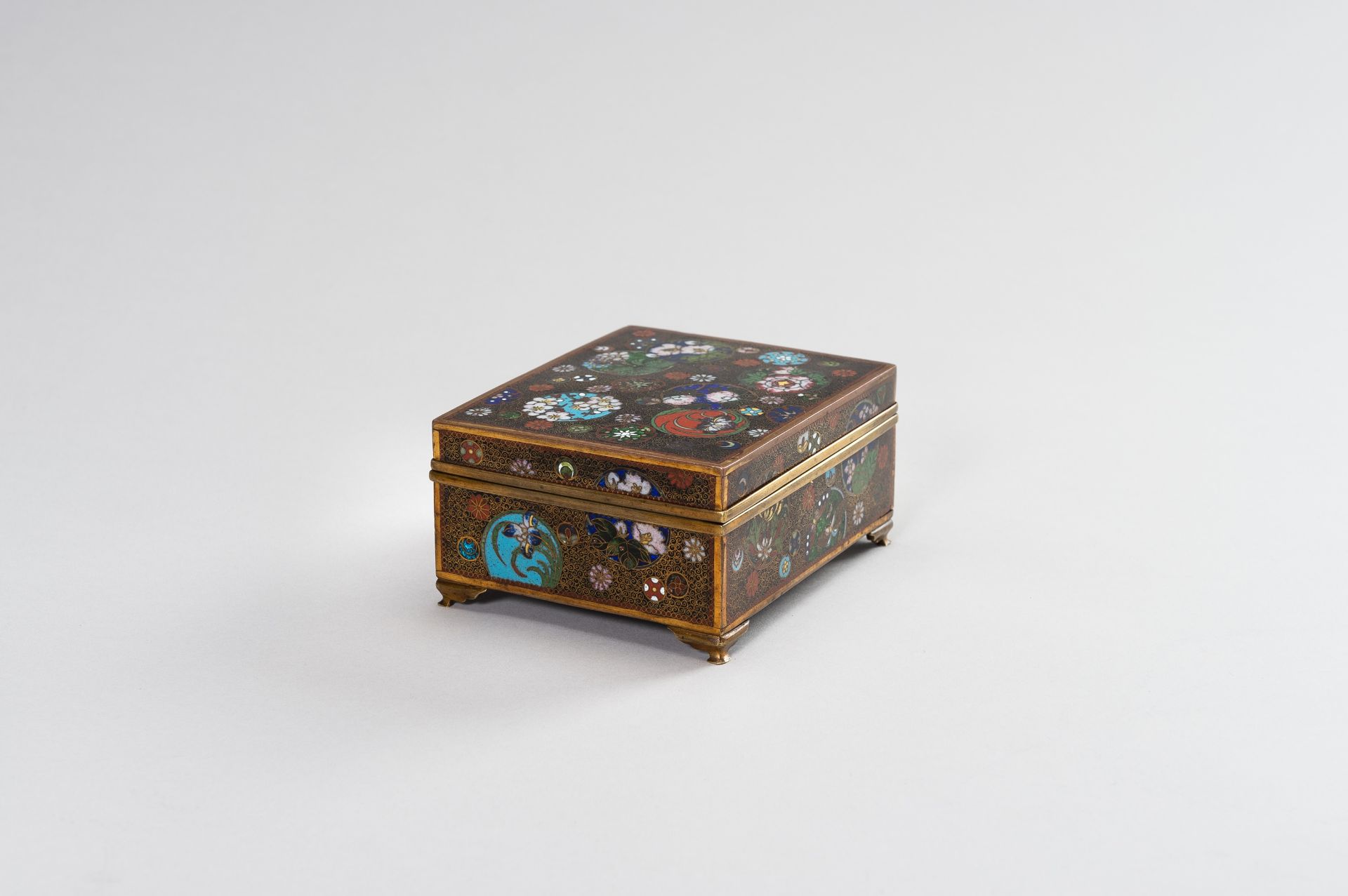 A GINBARI CLOISONNE BOX AND COVER - Image 7 of 12