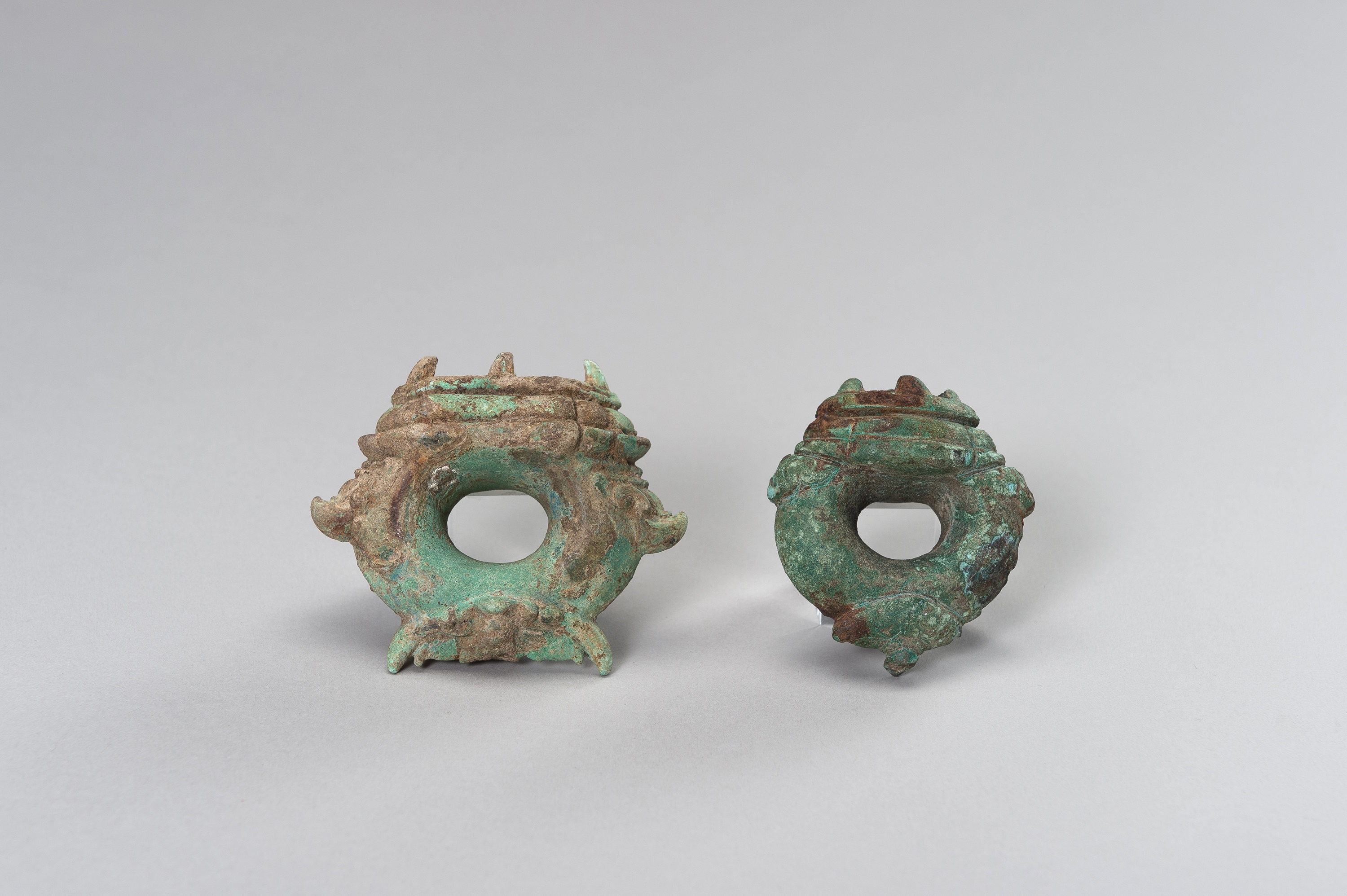 TWO BRONZE PENDANTS, ANGKOR PERIOD - Image 8 of 9