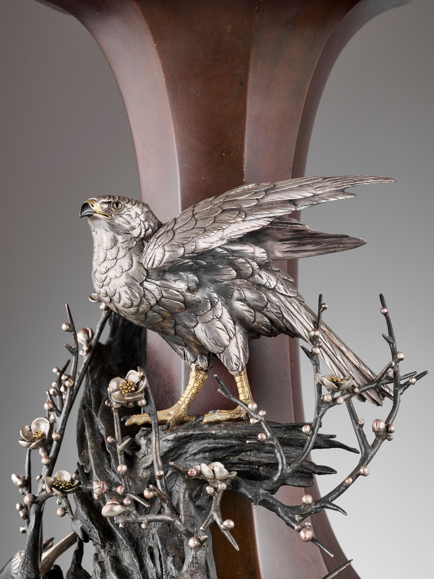 A MONUMENTAL 'SILVER EAGLE' OCTAGONAL BRONZE VASE - Image 2 of 14
