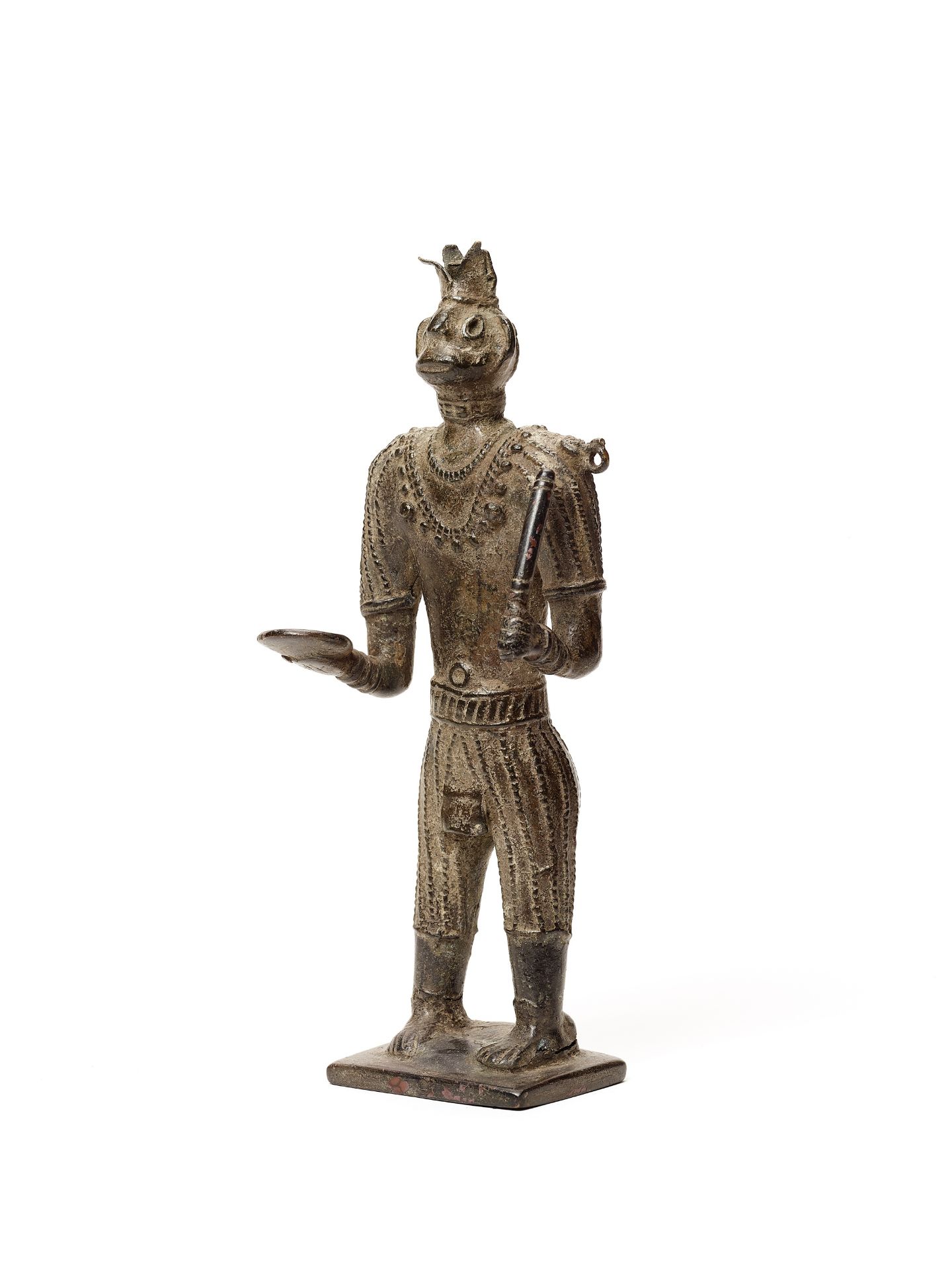 A BASTAR BRONZE OF A GODDES WITH A KHAPPAR AND SCEPTRE - Bild 2 aus 4