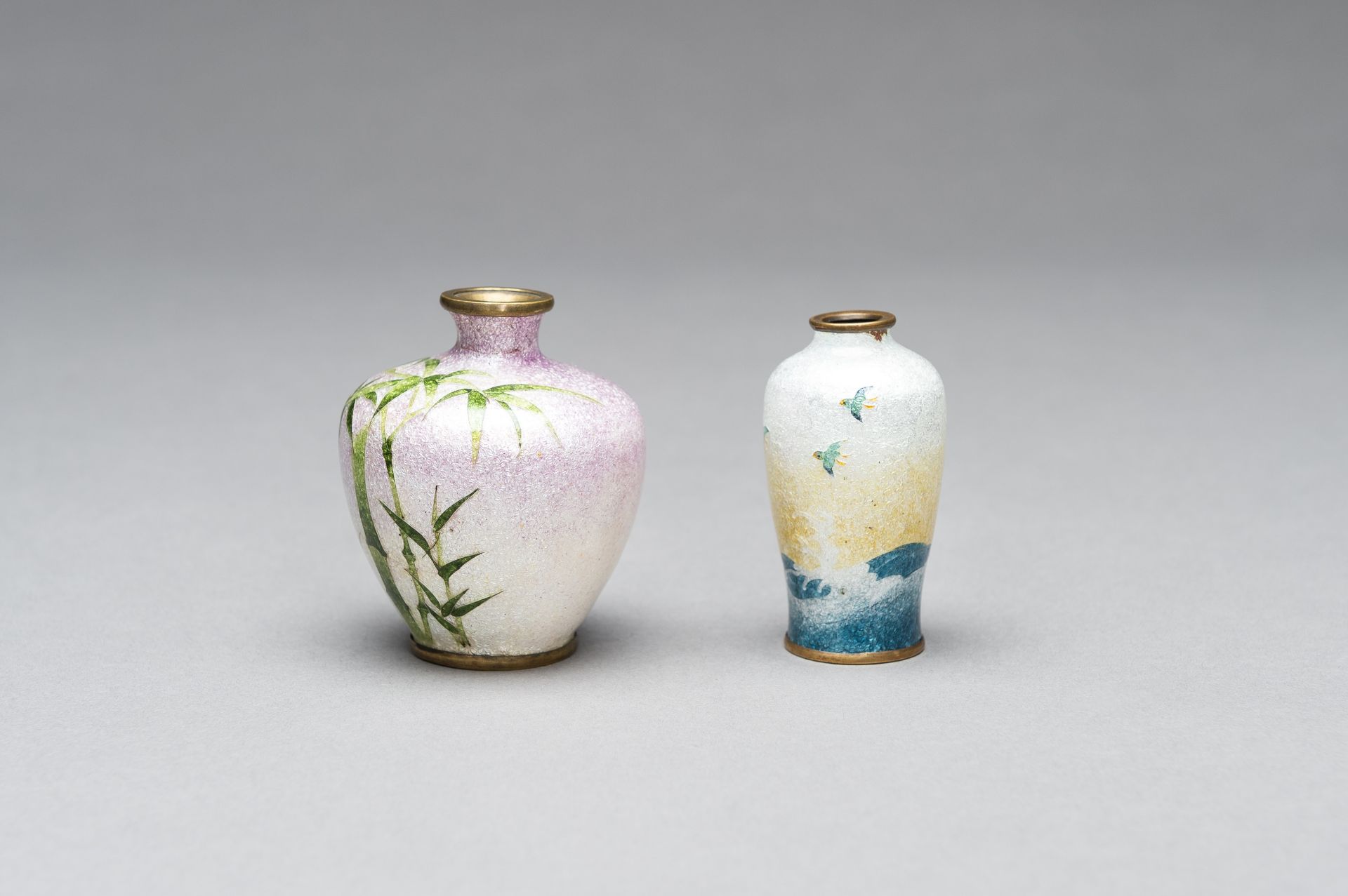 TWO GINBARI CLOISONNE MINIATURE VASES - Image 2 of 8