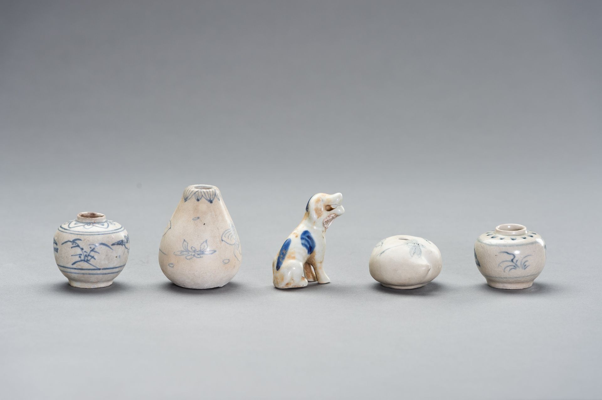 FIVE BLUE AND WHITE PORCELAIN 'SHIPWRECK' WARES - Image 3 of 7