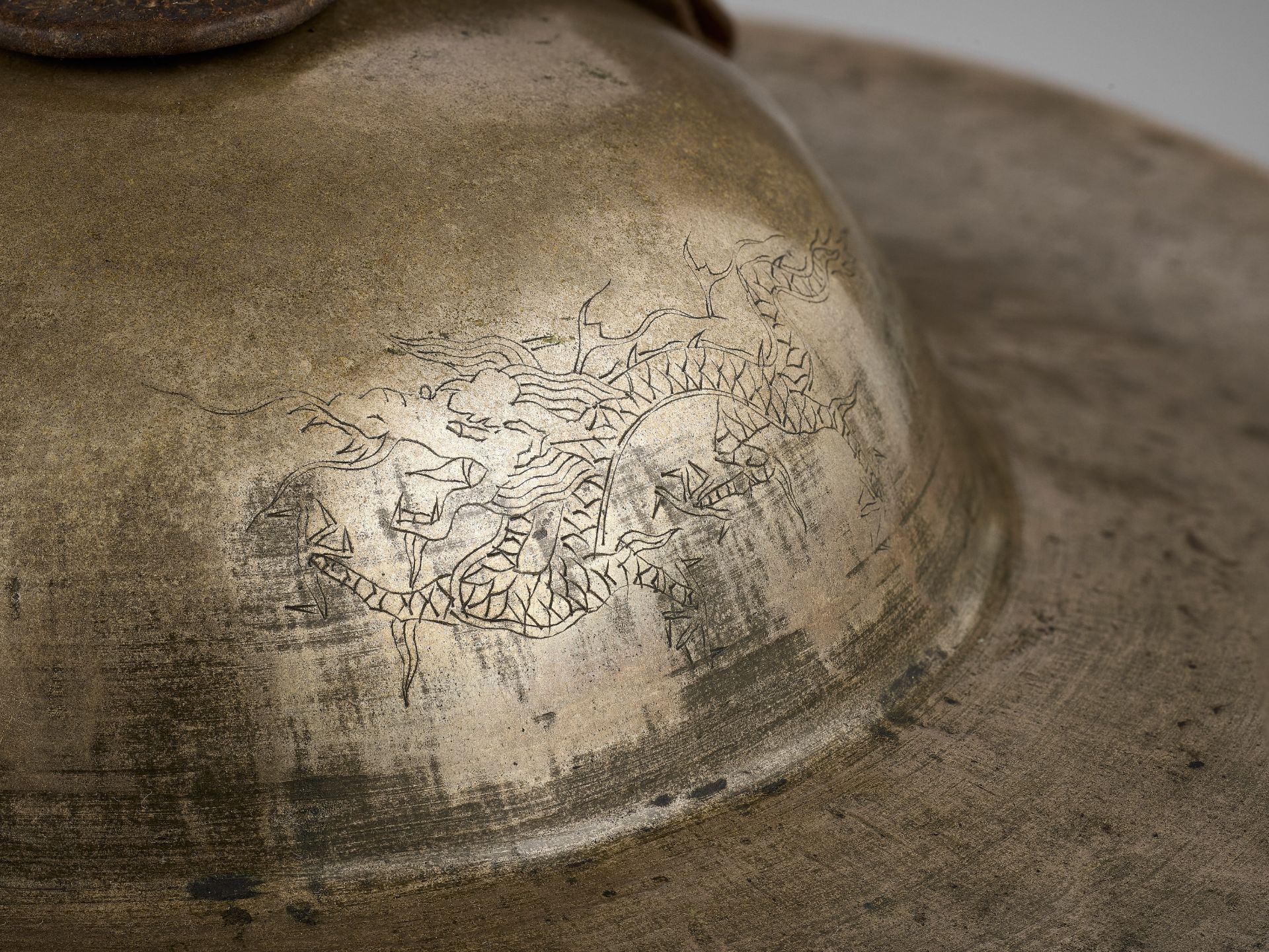 A PAIR OF BRONZE CYMBALS, BO, XUANDE MARK AND PERIOD, DATED 1431 - Bild 2 aus 18