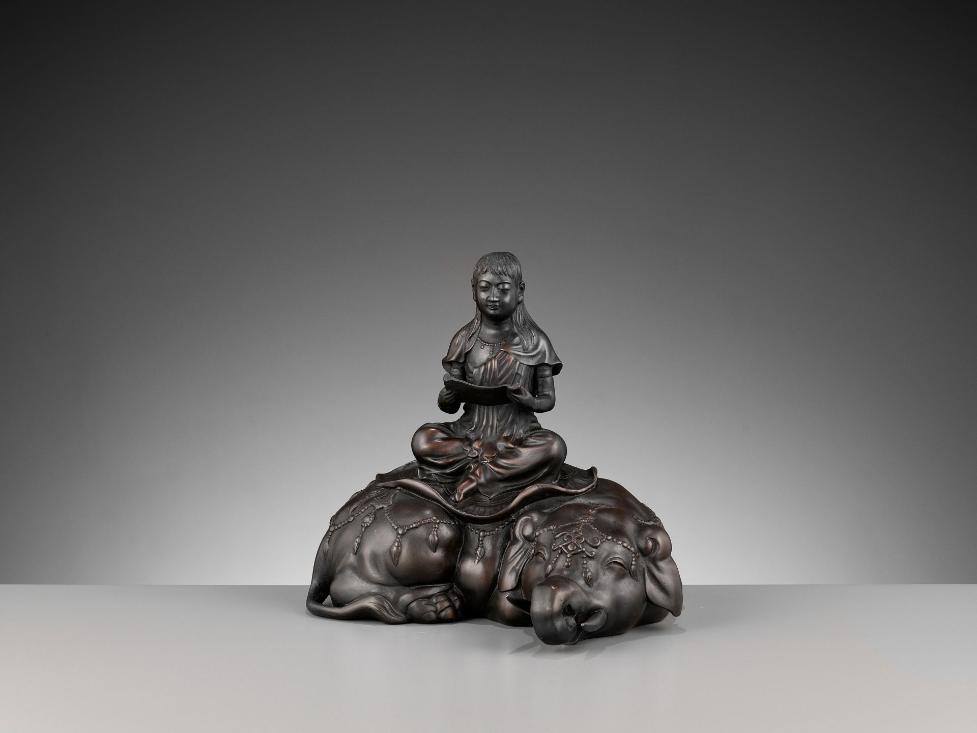SHIUN: A FINE BRONZE OKIMONO OF FUGEN BOSATSU SEATED ON AN ELEPHANT - Image 3 of 10