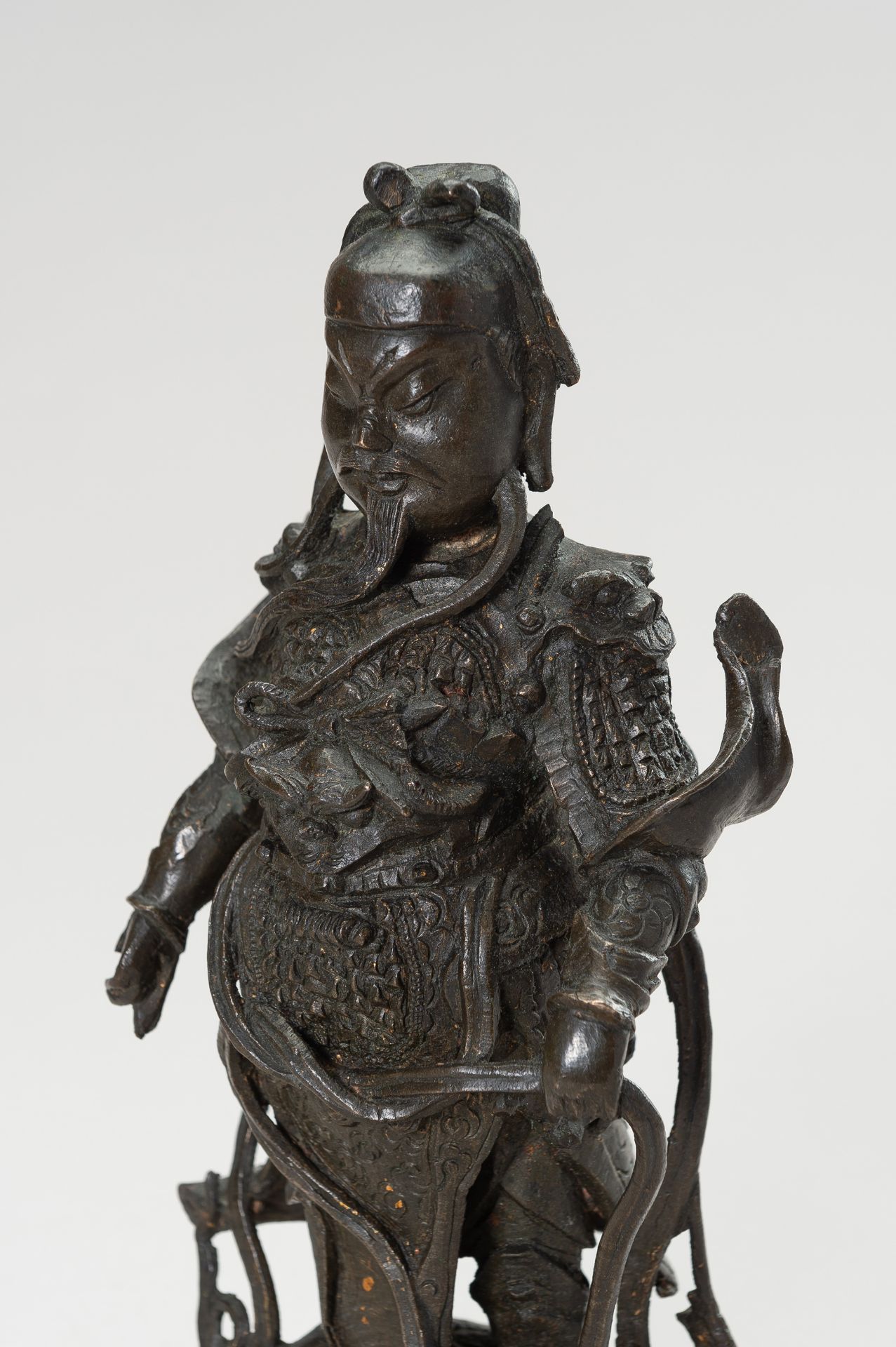 A BRONZE FIGURE OF A HEAVENLY KING - Image 2 of 10