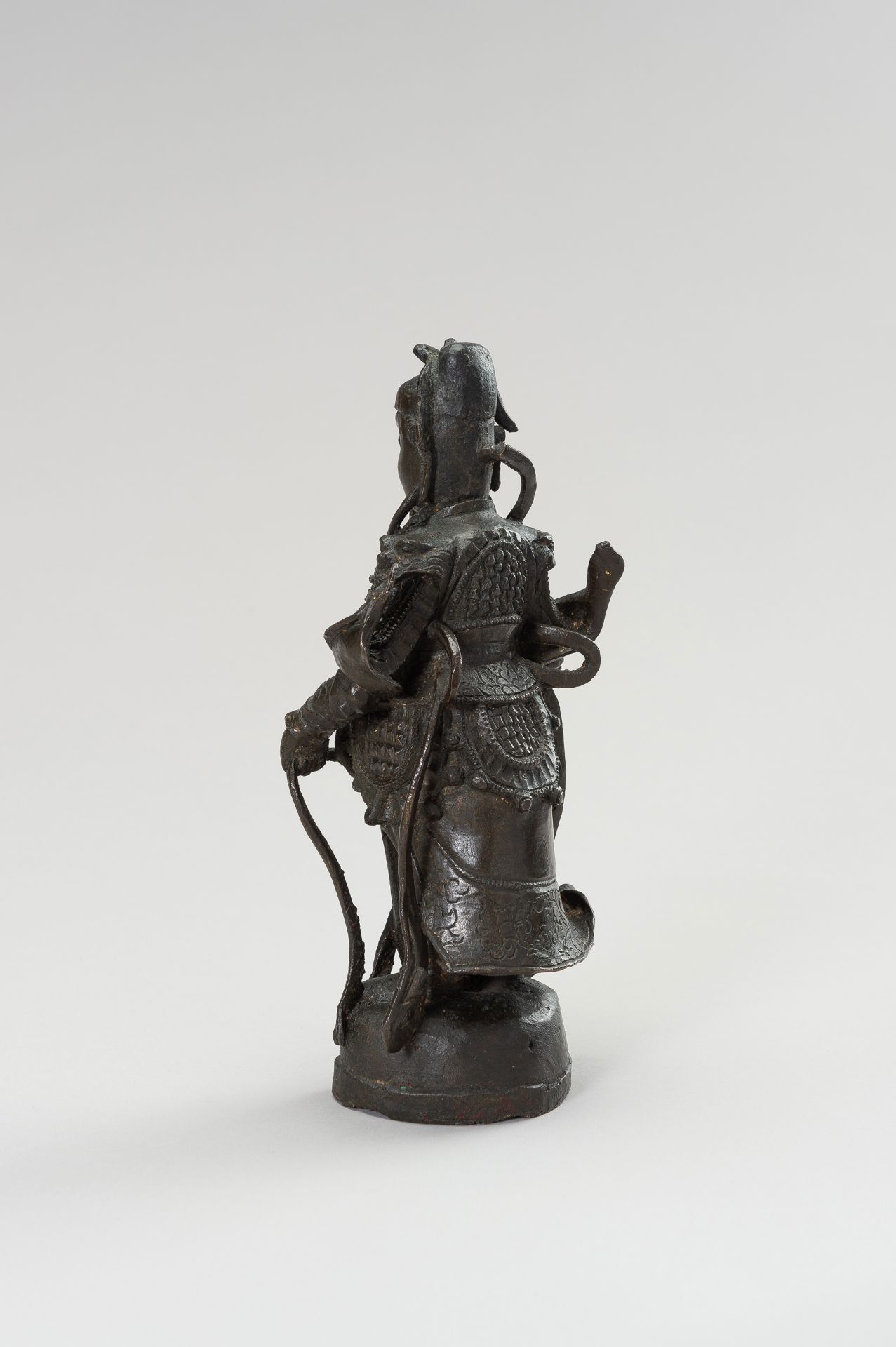 A BRONZE FIGURE OF A HEAVENLY KING - Image 5 of 10