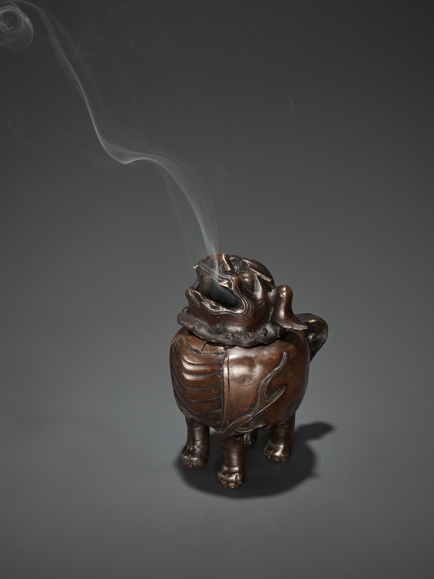 A BRONZE LUDUAN-FORM CENSER AND COVER, 17TH CENTURY