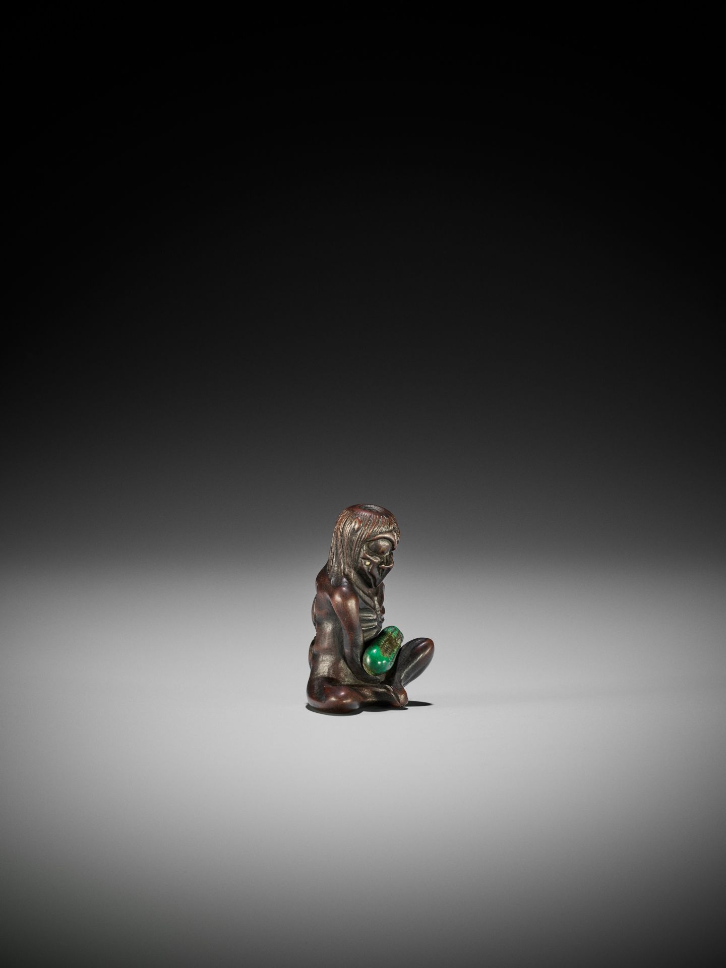 GYOKUSAI: A FINE INLAID WOOD NETSUKE OF A KAPPA WITH CUCUMBER - Bild 8 aus 13