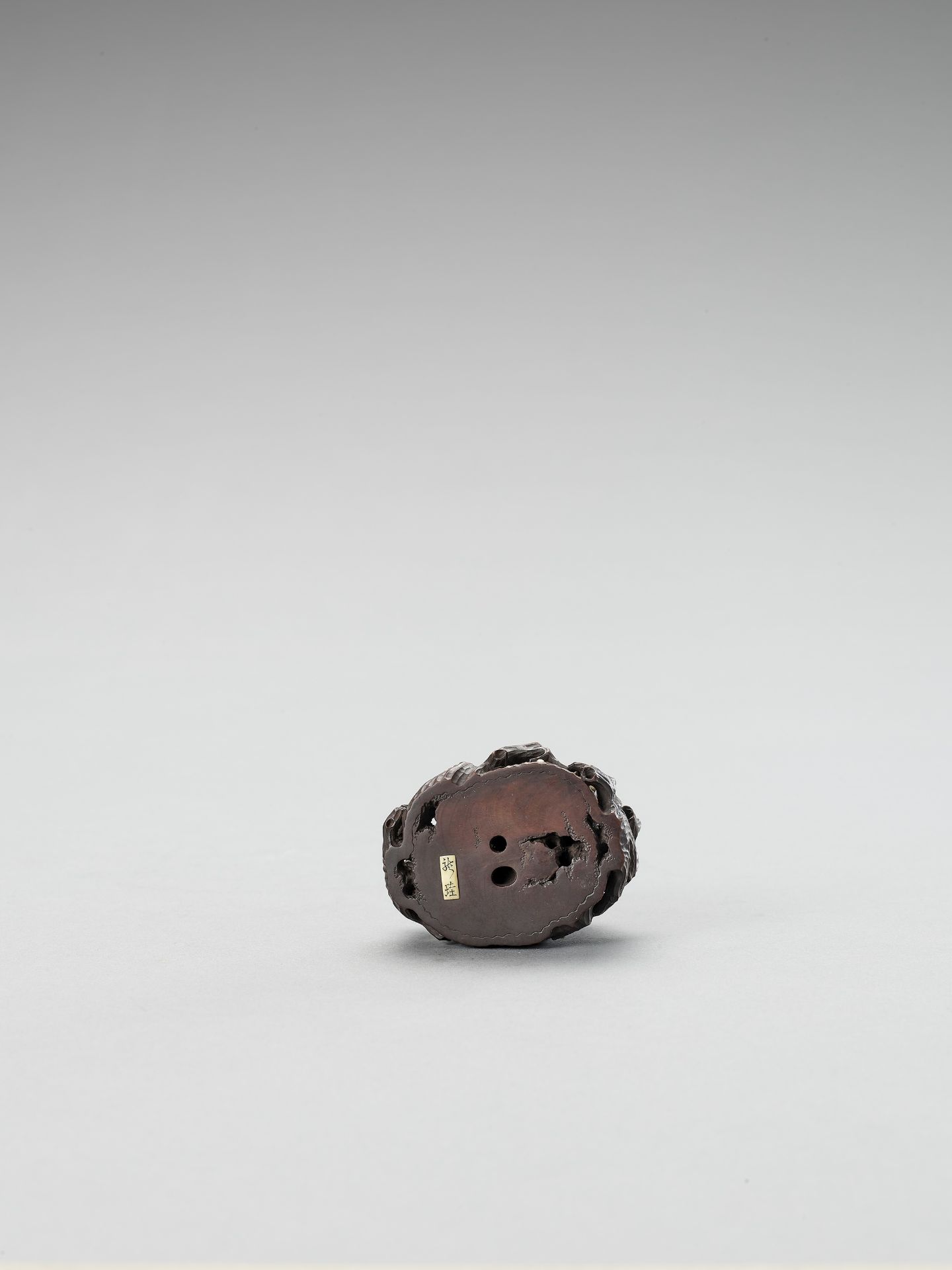 RYUKEI: AN OKIMONO NETSUKE OF HANASAKA JIJI - Bild 6 aus 6