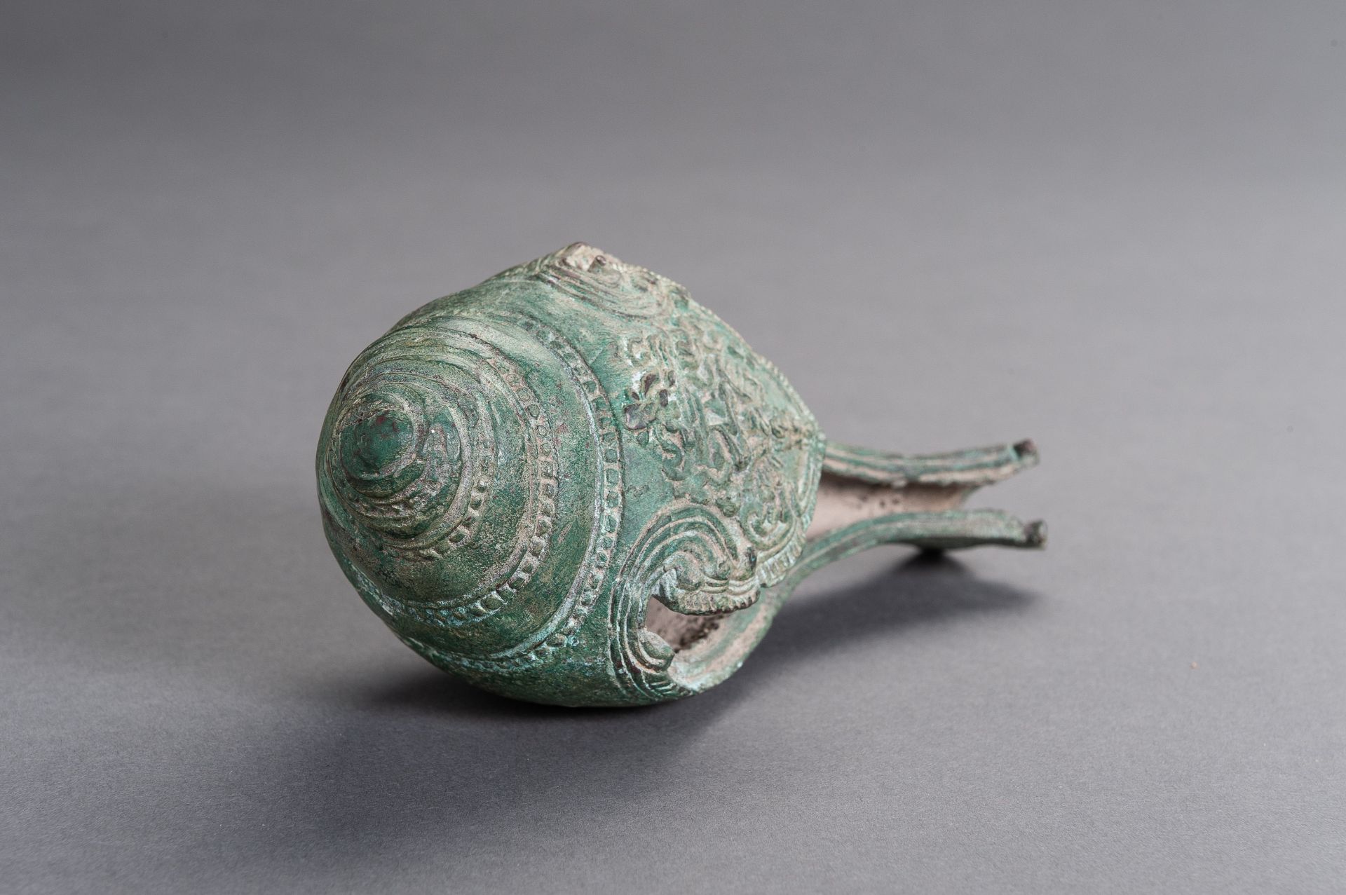 A BRONZE KHMER CONCH SHELL - Image 5 of 12