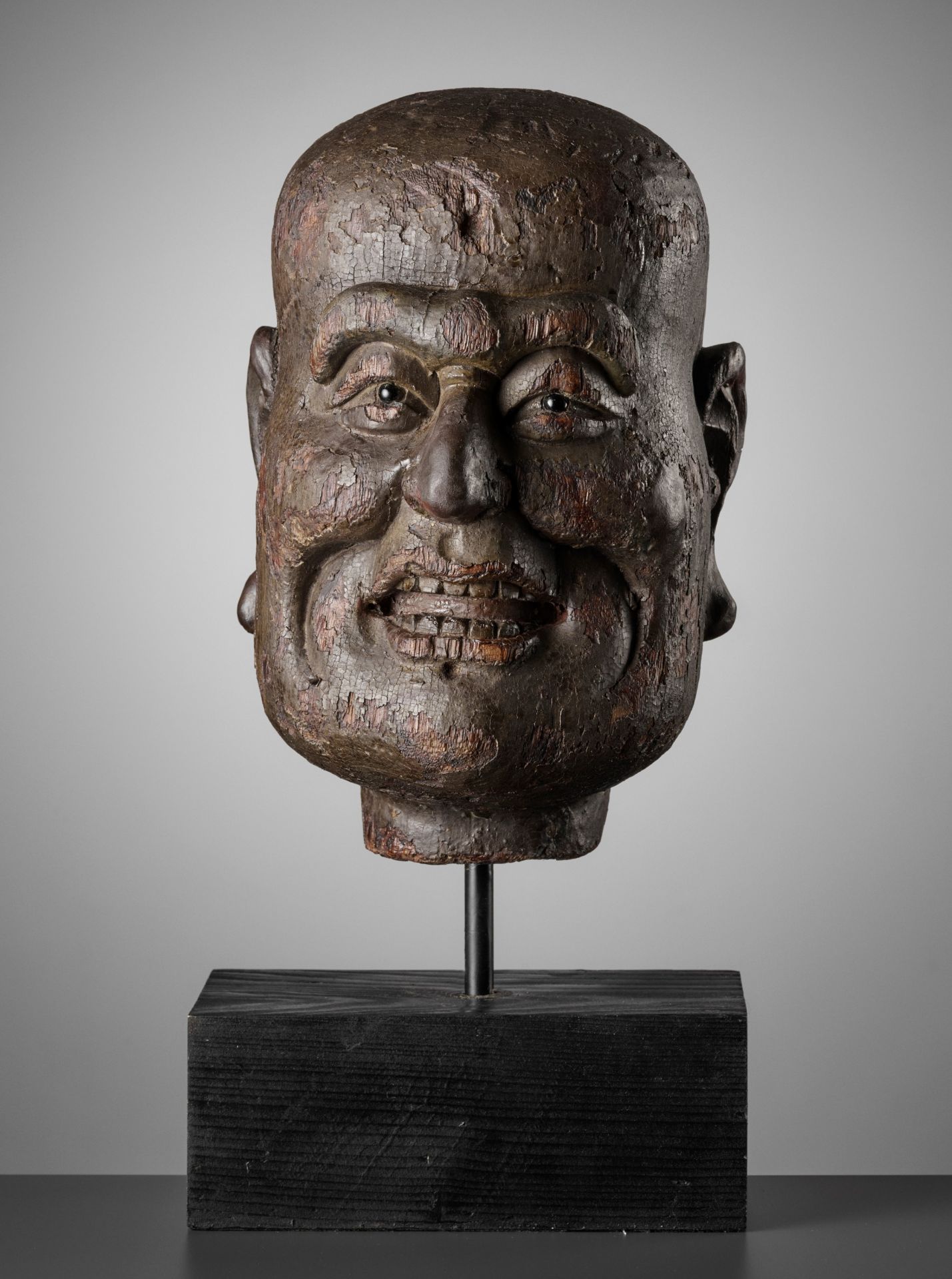 A LARGE DRY-LACQUERED WOOD HEAD OF A LUOHAN, SOUTHERN SONG DYNASTY