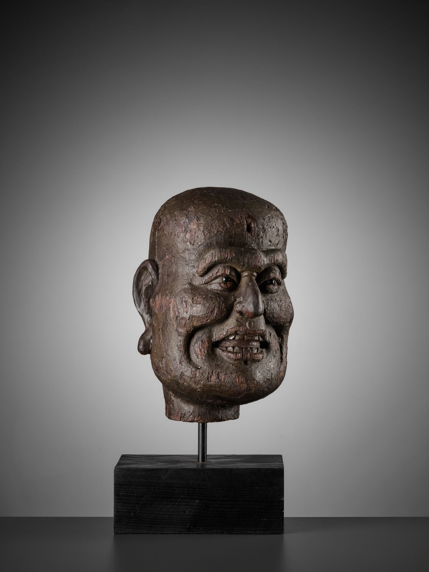 A LARGE DRY-LACQUERED WOOD HEAD OF A LUOHAN, SOUTHERN SONG DYNASTY - Bild 9 aus 13