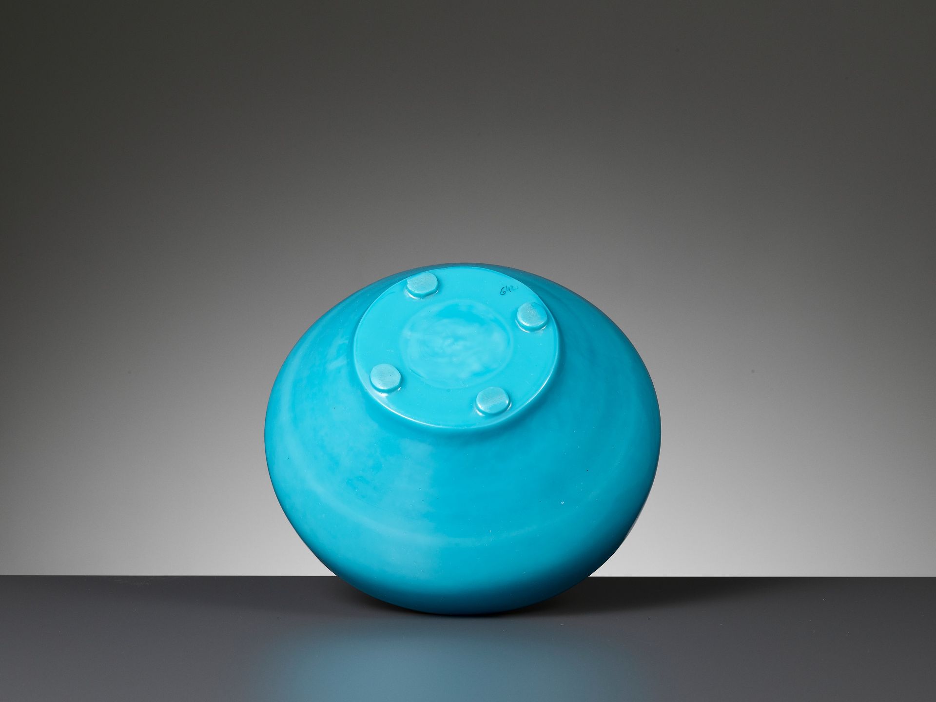 A TURQUOISE GLASS ALMS BOWL, QING DYNASTY - Bild 8 aus 10