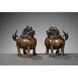 A PAIR OF BRONZE 'LUDUAN' CENSERS, 17TH-18TH CENTURY