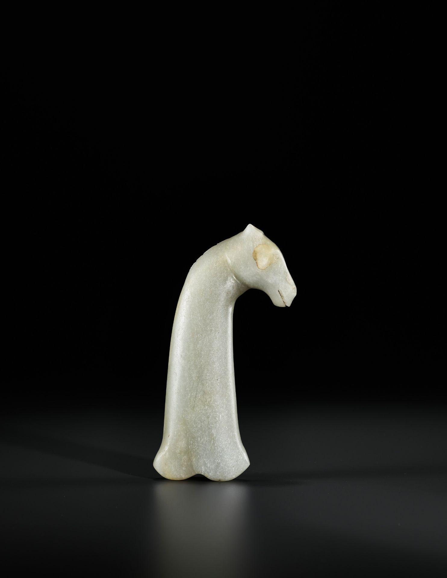 A MUGHAL-STYLE 'HORSE HEAD' DAGGER HILT - Image 12 of 15