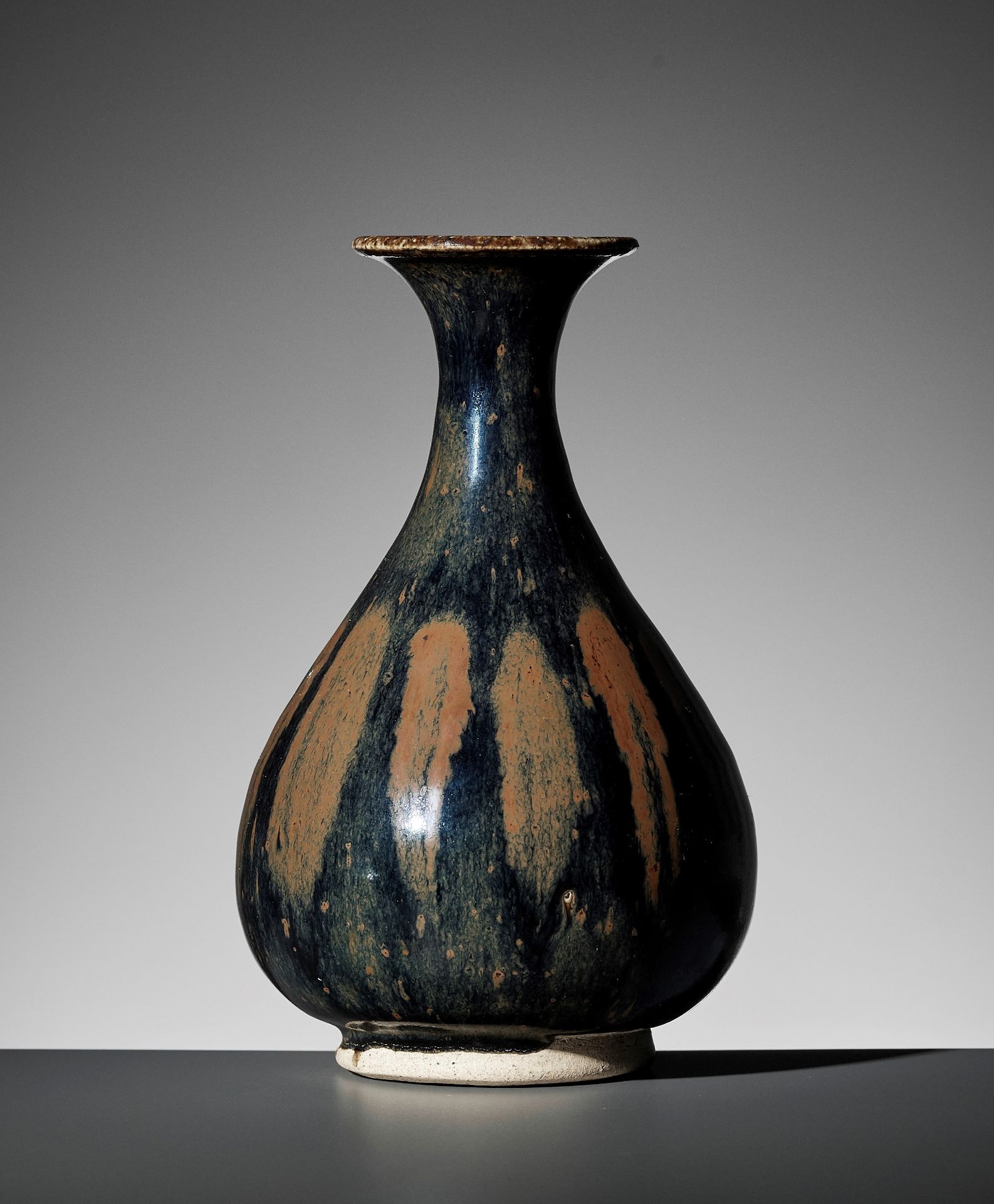 A RARE SMALL HENAN BLACK-GLAZED RUSSET-SPLASHED YUHUCHUNPING, NORTHERN SONG TO JIN DYNASTY