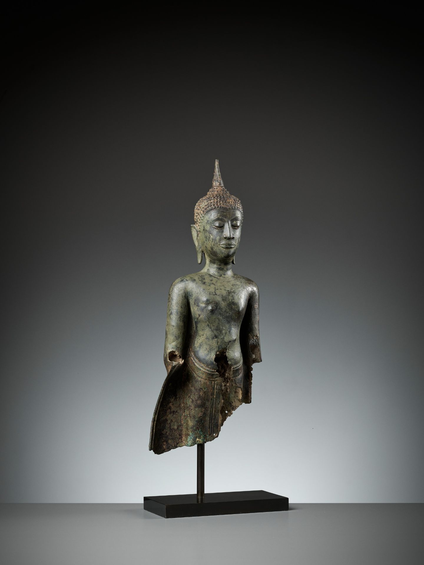 A BRONZE FIGURE OF BUDDHA, AYUTTHAYA KINGDOM - Bild 9 aus 10