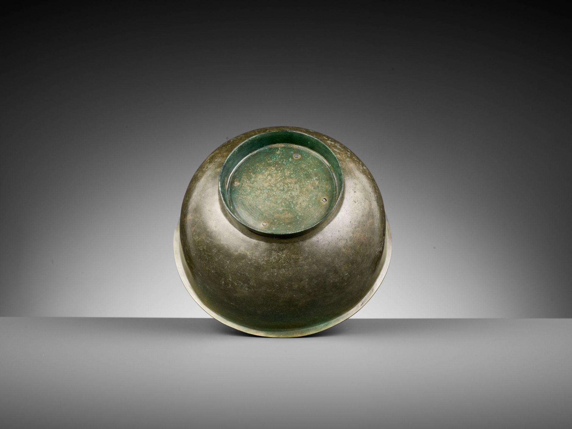 A TWO-PIECE MINIATURE BRONZE STEAMER, XIAN, EASTERN HAN TO THREE KINGDOMS PERIOD - Bild 10 aus 12