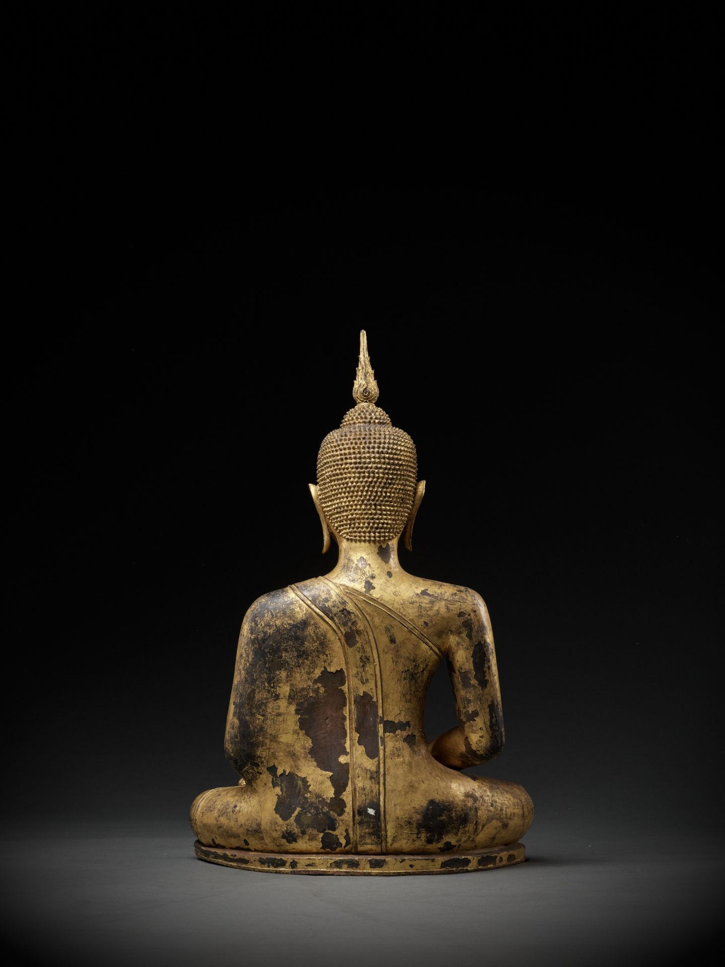 A MAGNIFICENT GILT BRONZE FIGURE OF BUDDHA, SUKHOTHAI - Bild 8 aus 12