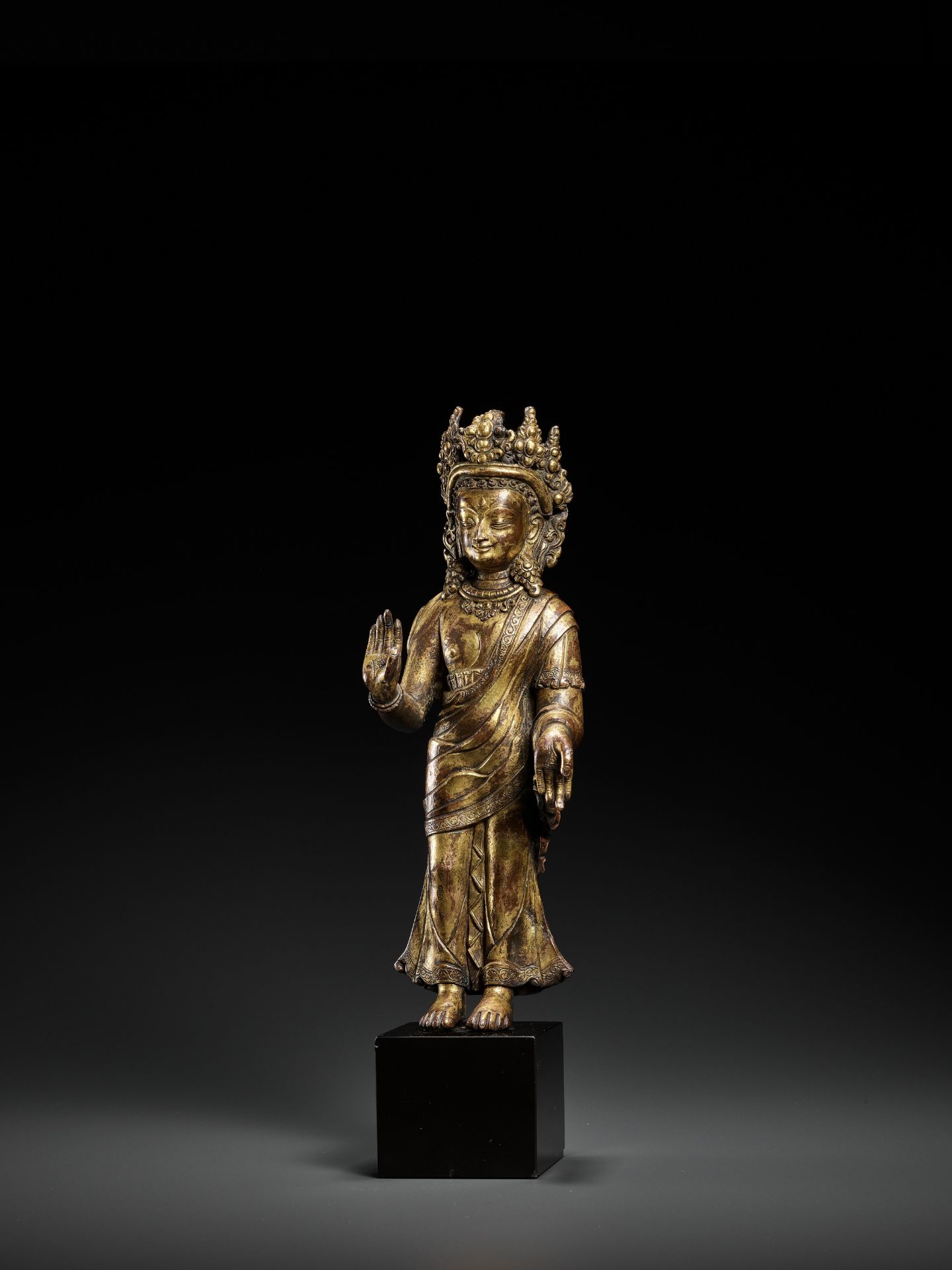 A RARE GILT BRONZE FIGURE OF DIPANKARA BUDDHA, LATE MALLA, THREE KINGDOMS PERIOD - Bild 2 aus 11