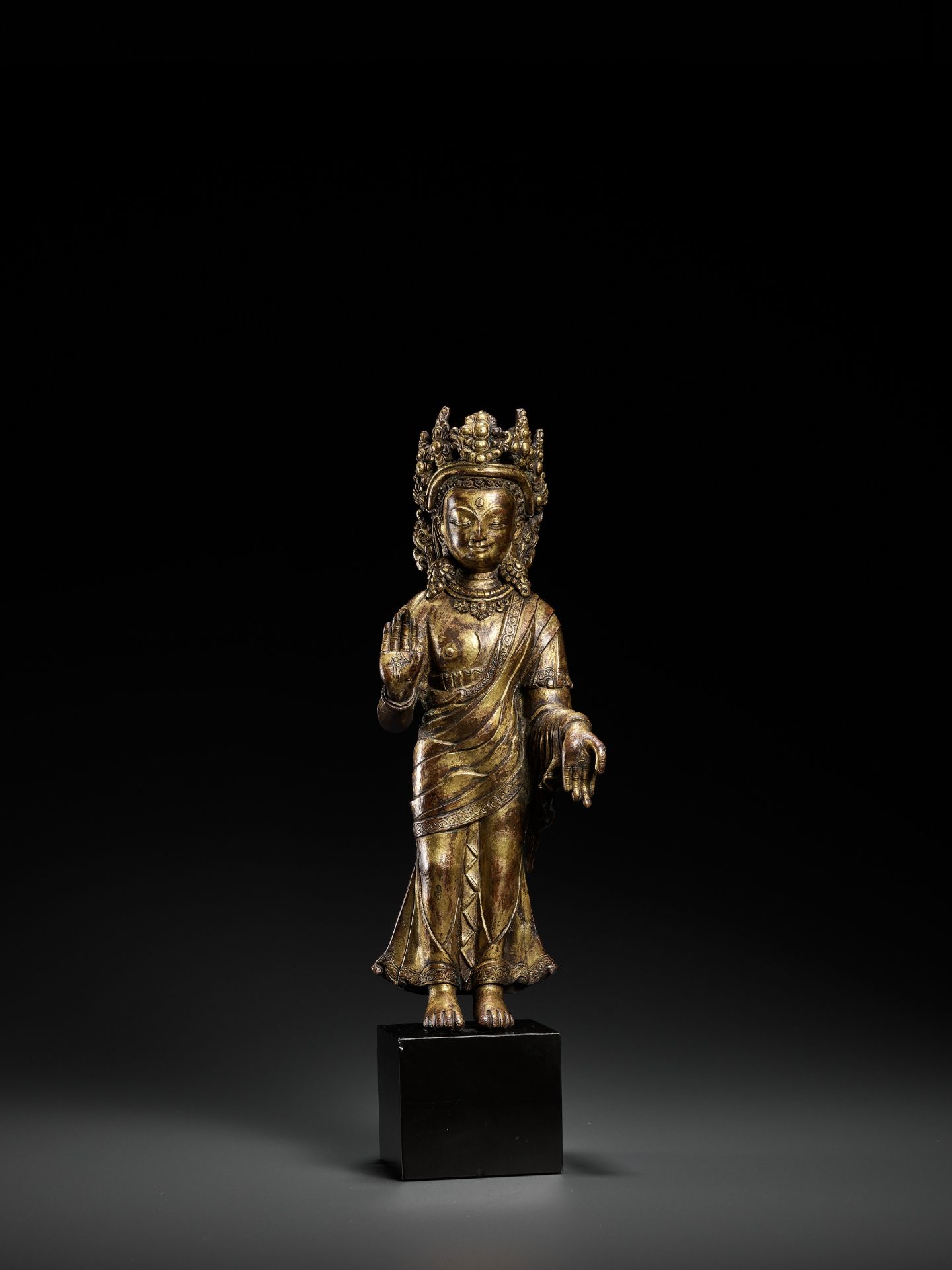 A RARE GILT BRONZE FIGURE OF DIPANKARA BUDDHA, LATE MALLA, THREE KINGDOMS PERIOD - Bild 11 aus 11