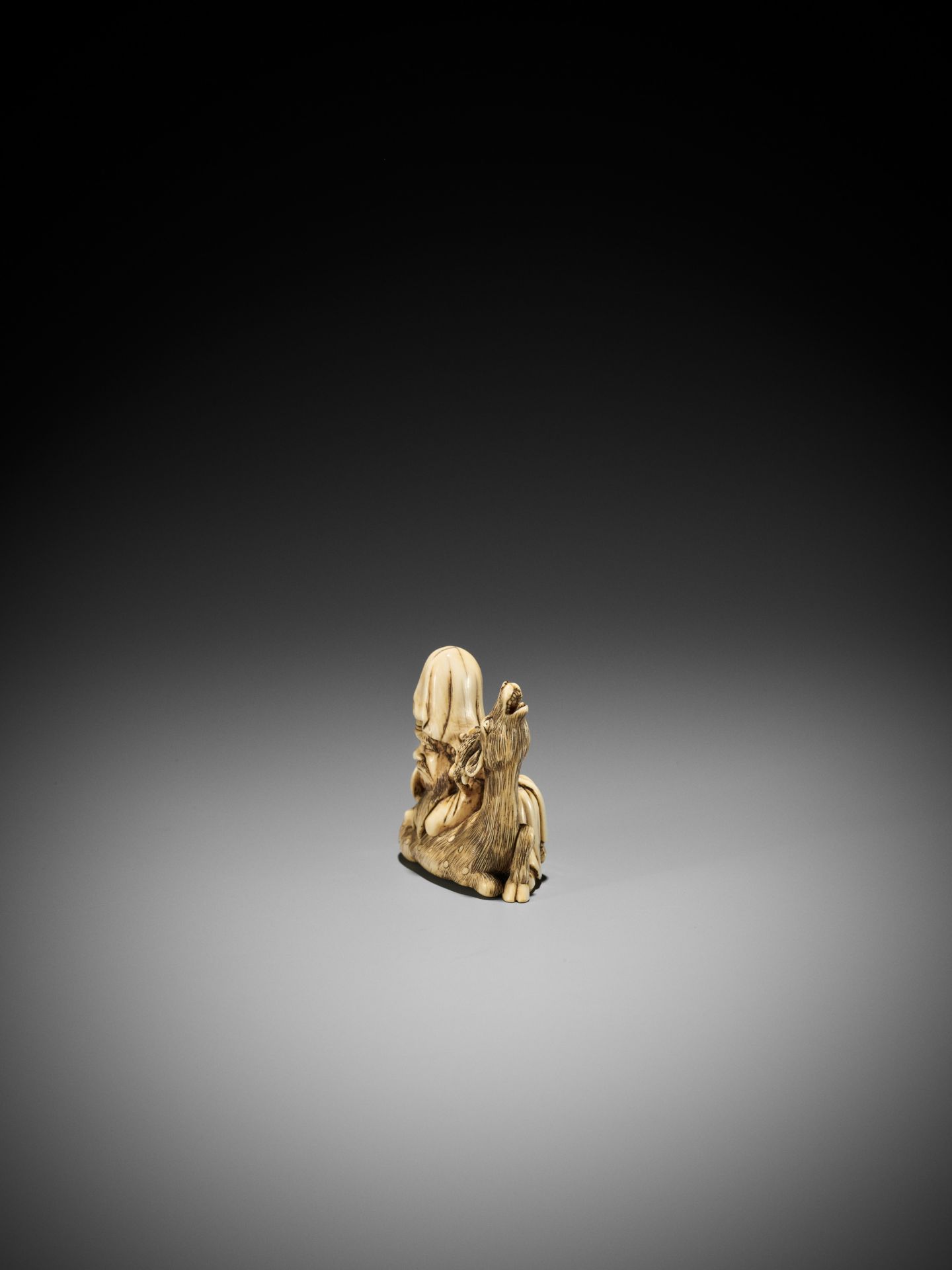 A FINE KYOTO SCHOOL IVORY NETSUKE OF JUROJIN AND HIS DEER - Bild 6 aus 13