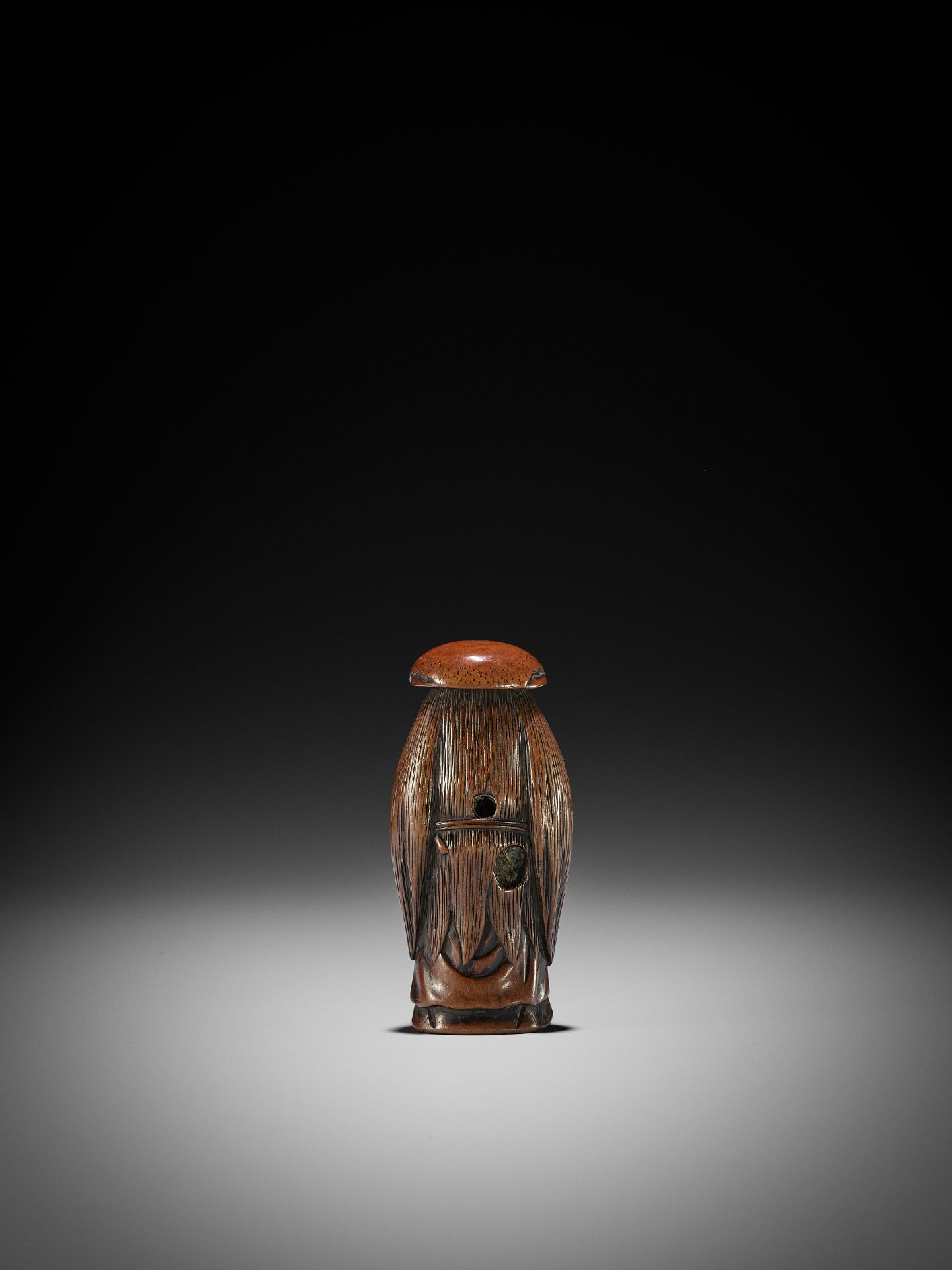 A LARGE WOOD NETSUKE OF MOSO - Bild 5 aus 12