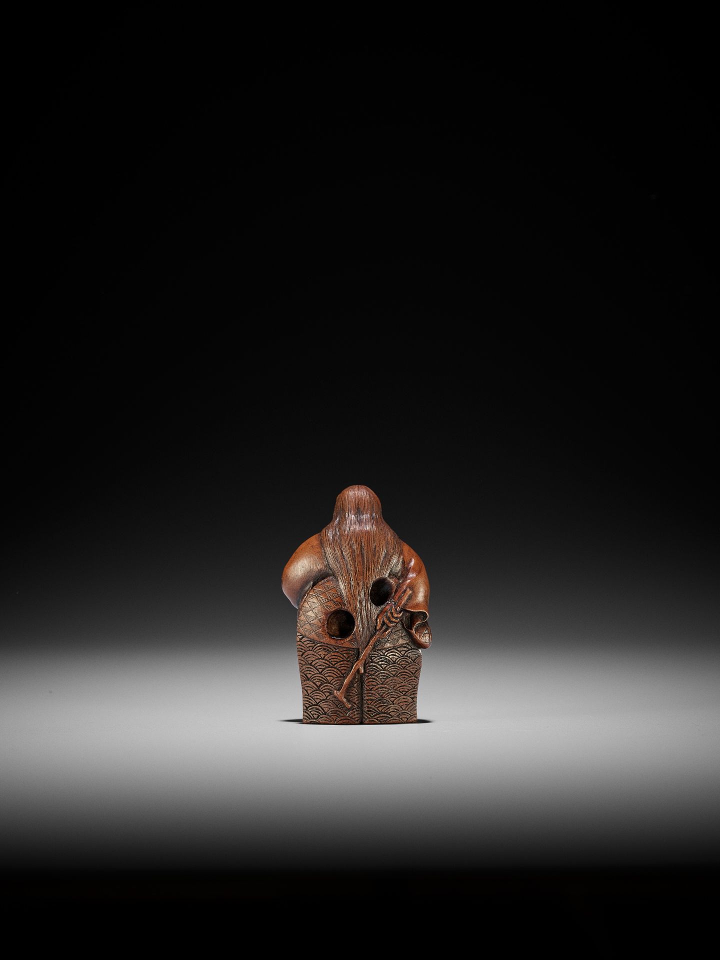 A POWERFUL WOOD NETSUKE OF KIYOHIME - Bild 2 aus 8