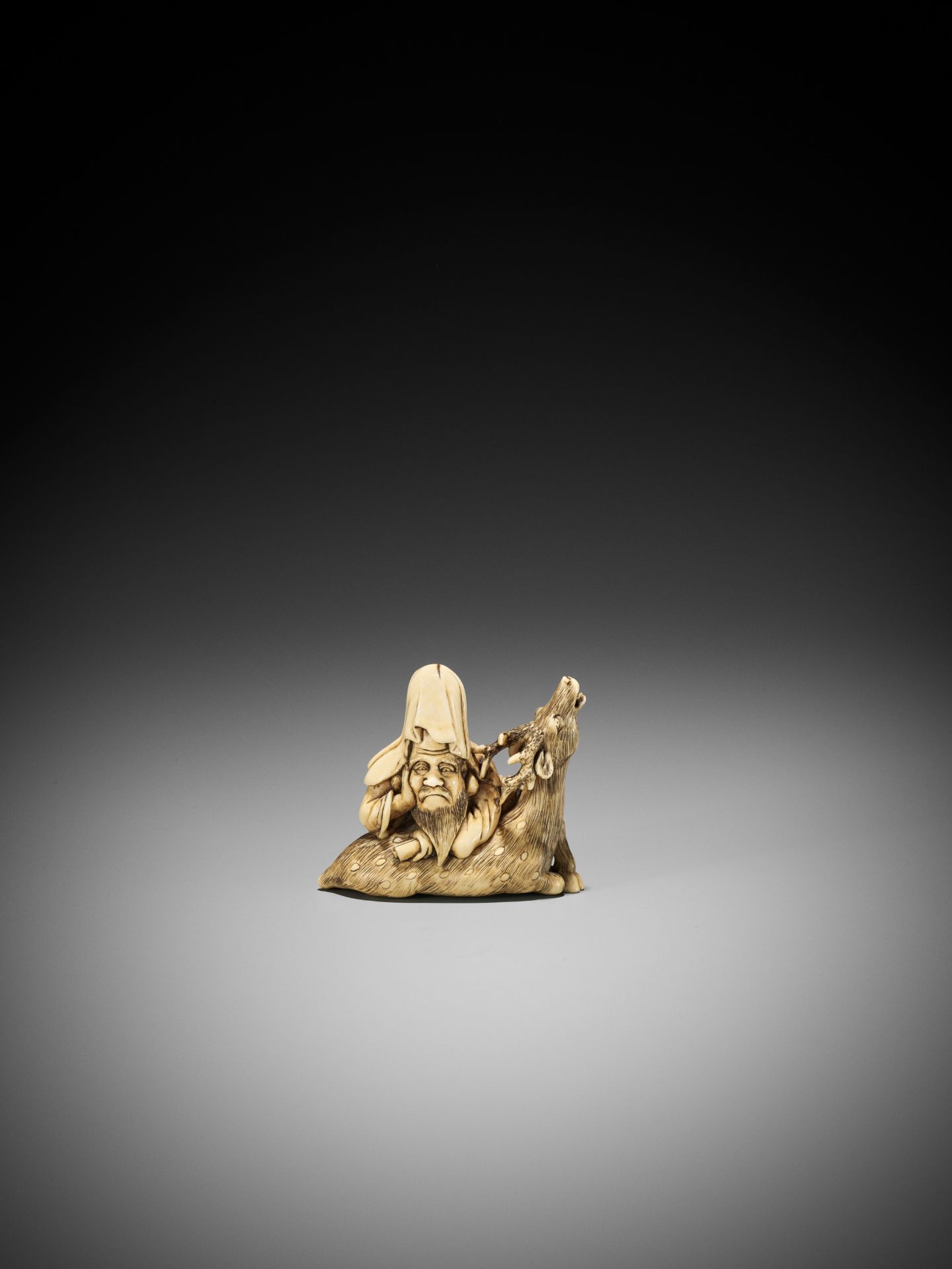 A FINE KYOTO SCHOOL IVORY NETSUKE OF JUROJIN AND HIS DEER - Bild 5 aus 13