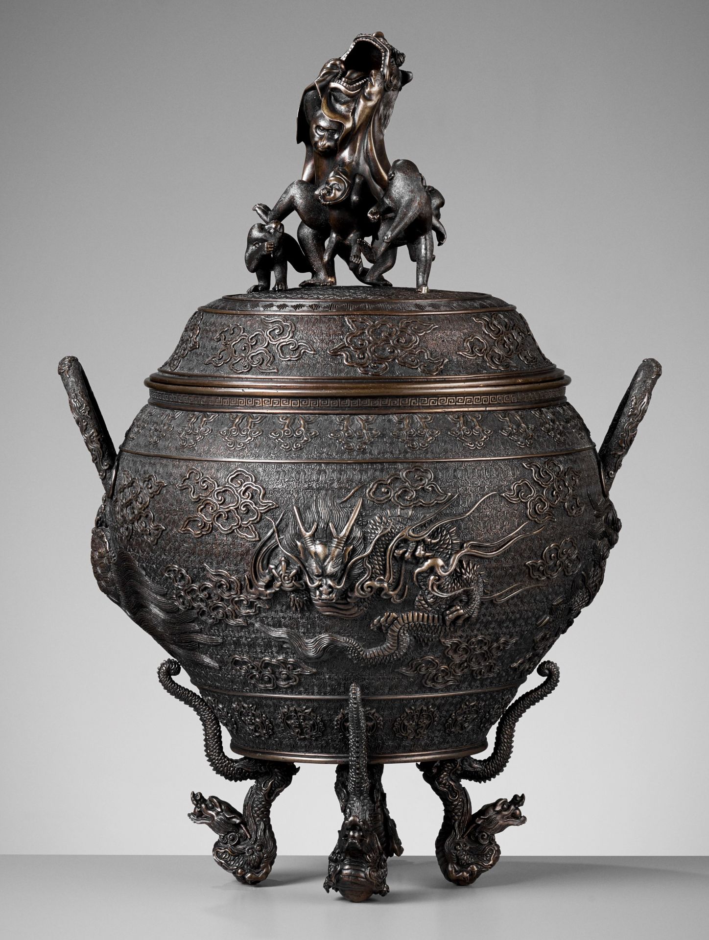 OSHIMA JOUN: A SUPERB AND LARGE BRONZE KORO AND COVER WITH MYTHICAL BEASTS AND SHISHIMAI MONKEYS