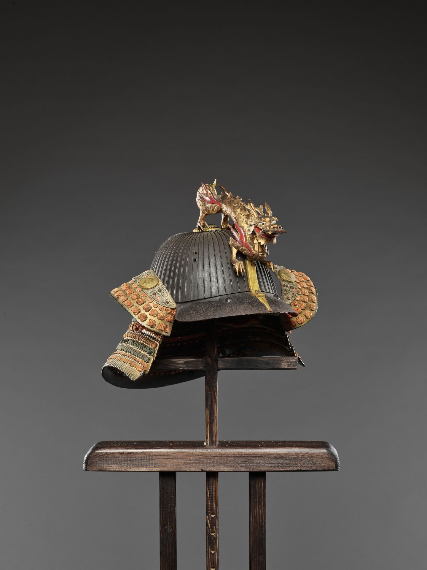 A SUJIBACHI KABUTO WITH DRAGON MAEDATE - Image 9 of 10